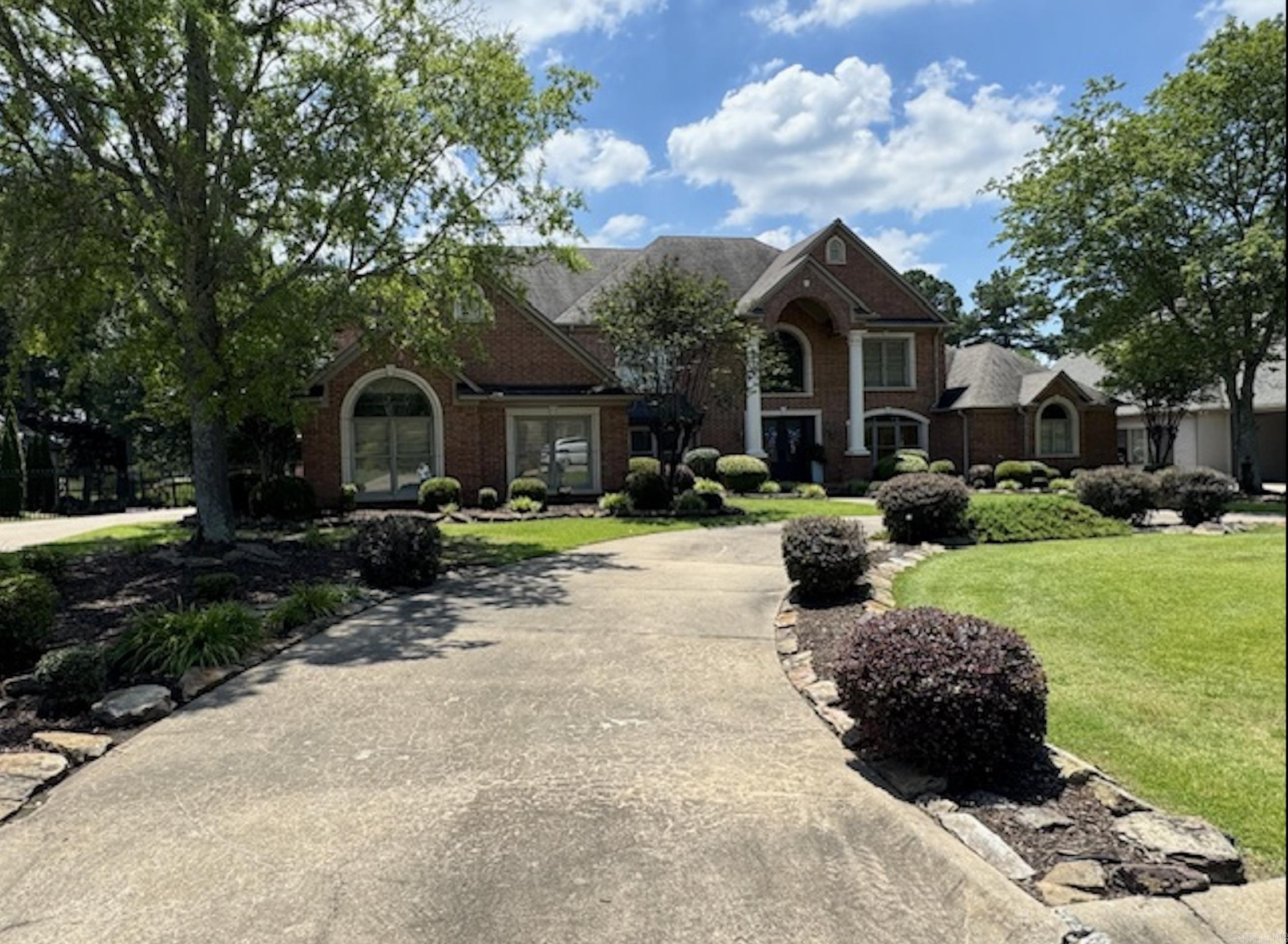 CENTENNIAL VALLEY - Residential