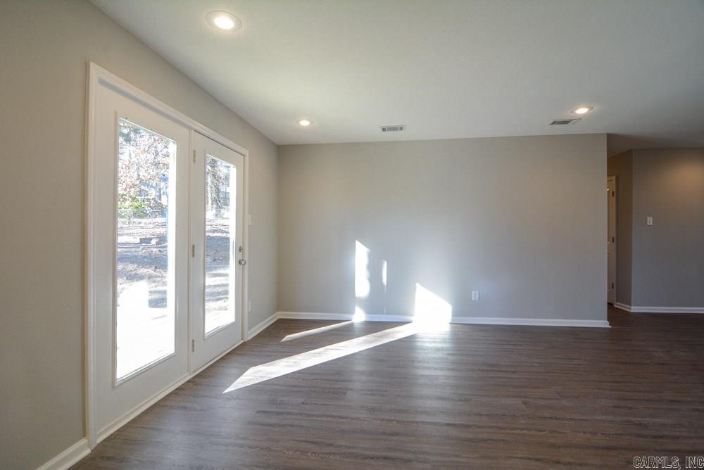 Twin Lakes - Residential