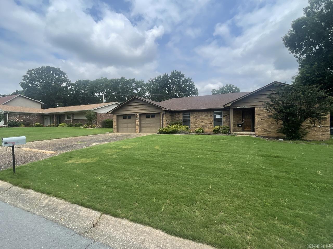 East Meadow - Residential