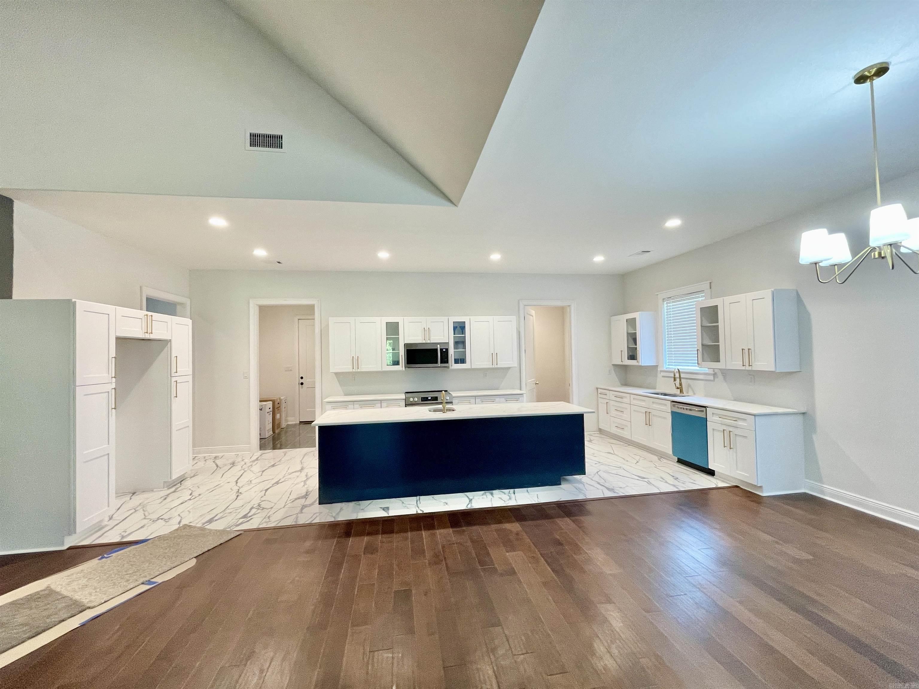 WATERVIEW ESTATES - Residential