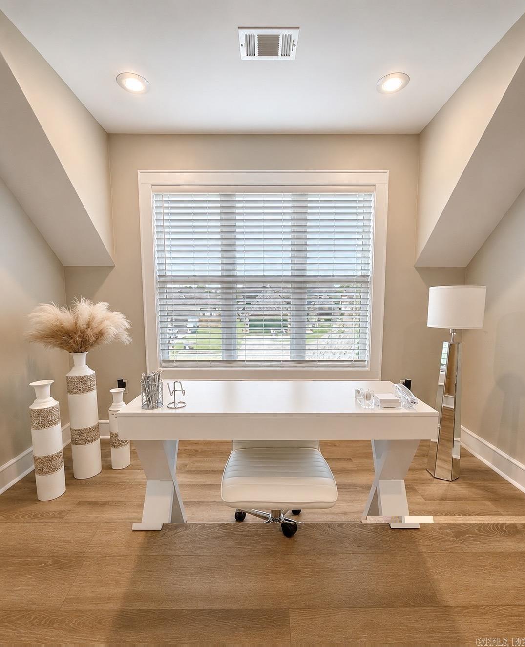 Lake Pointe Estates - Residential