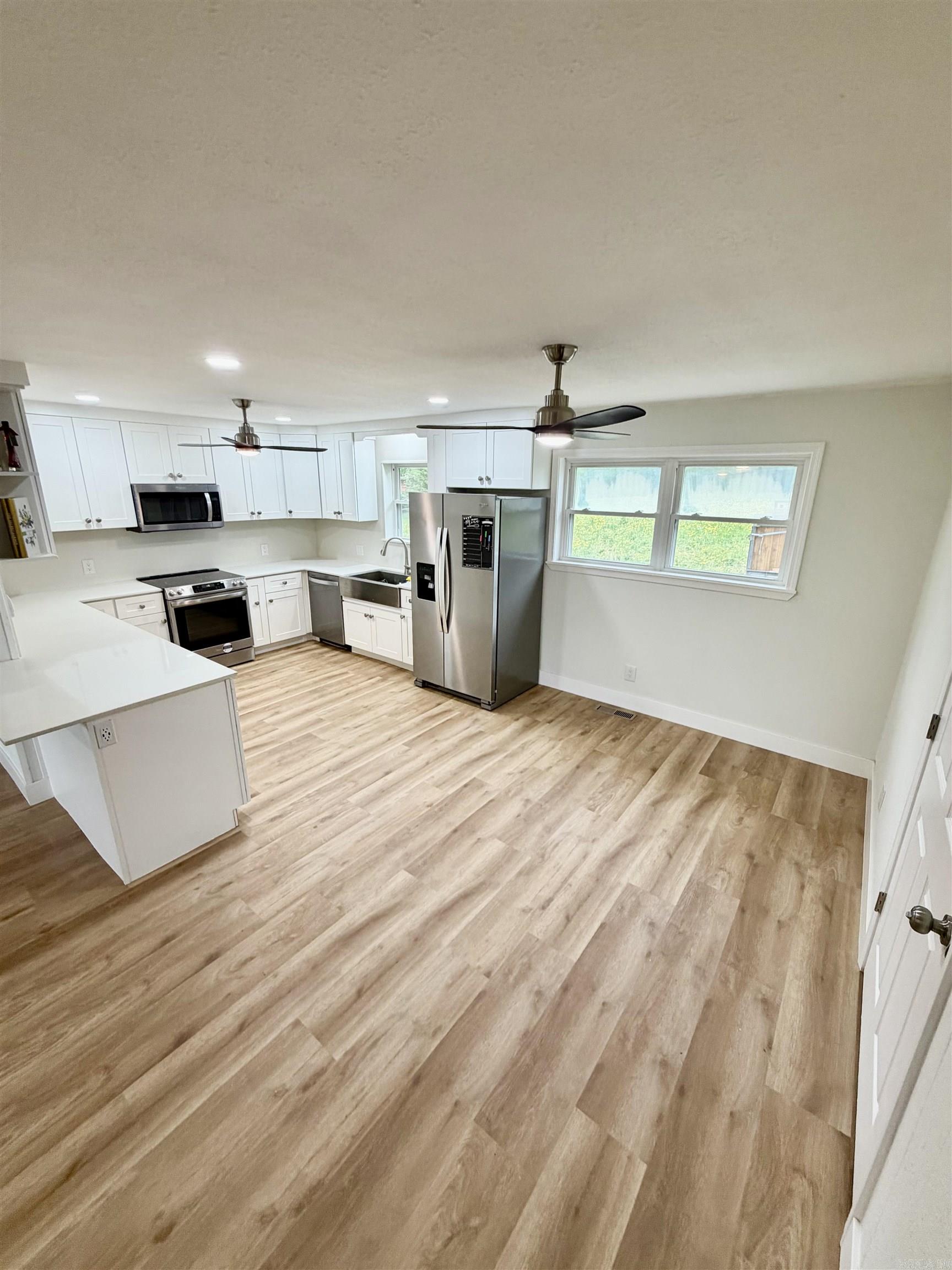 AYERS, HANK - Residential