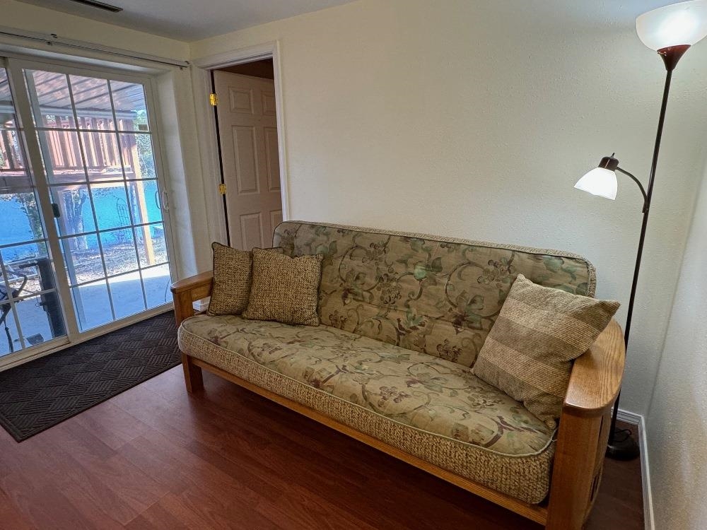 WEST LAKE - Residential