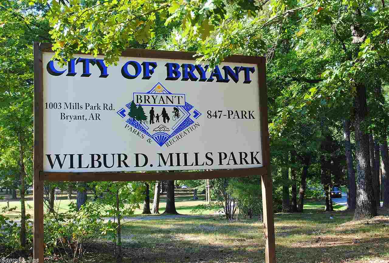 ORIGINAL TOWN-BRYANT - Residential