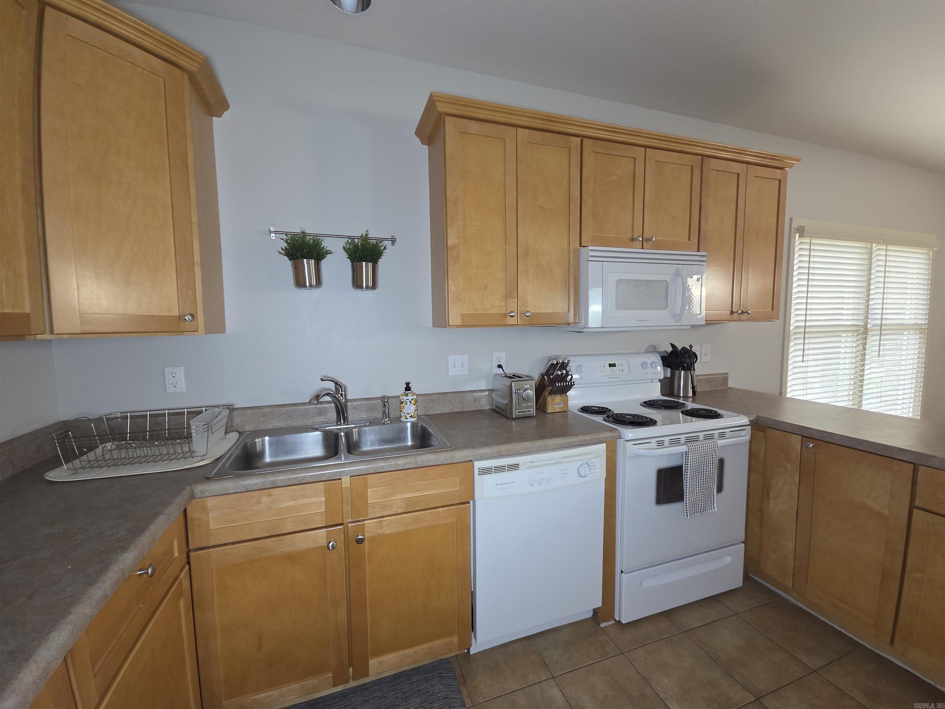 Rainwater Flats HPR - Residential Lease