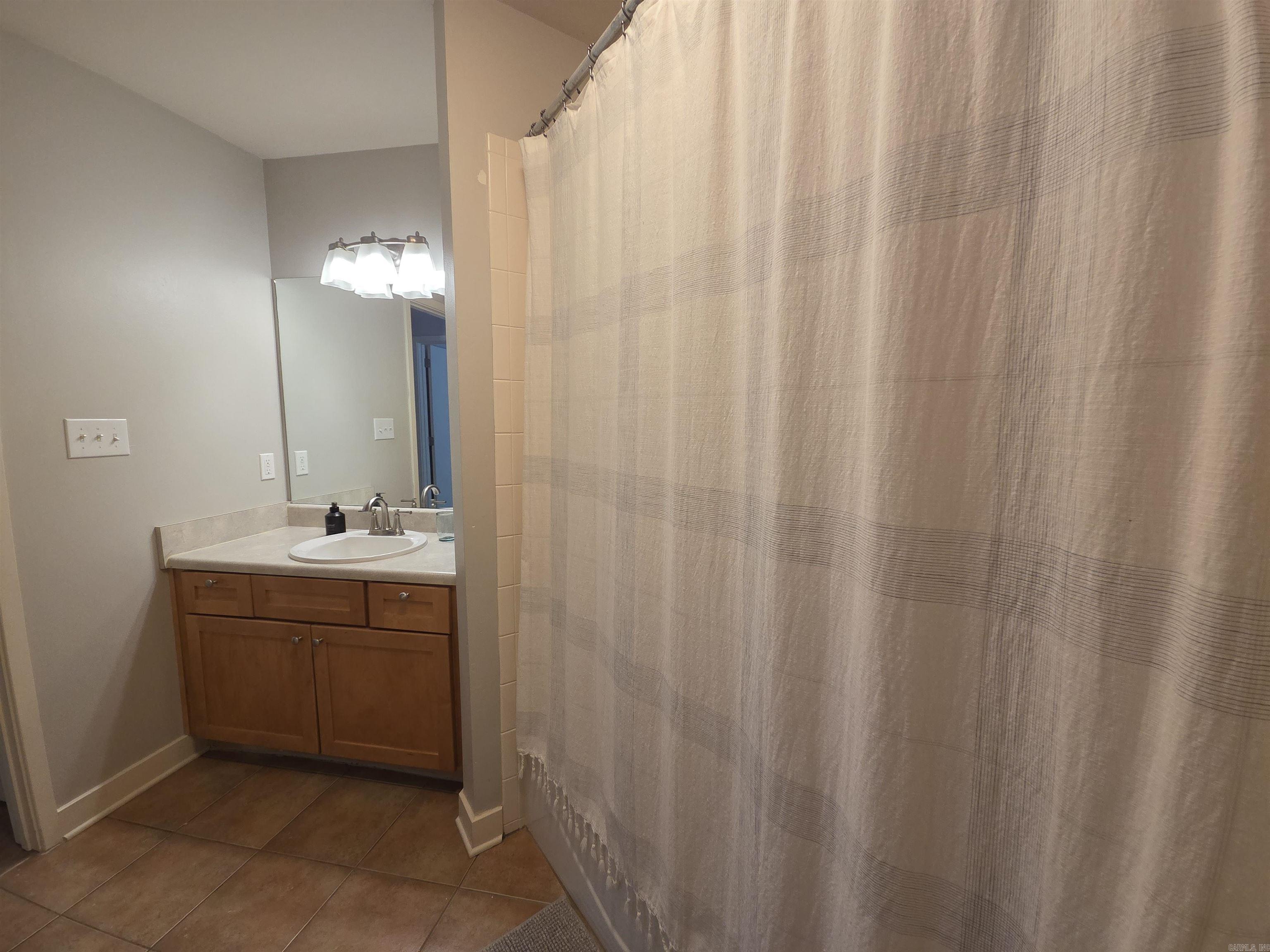 Rainwater Flats HPR - Residential Lease