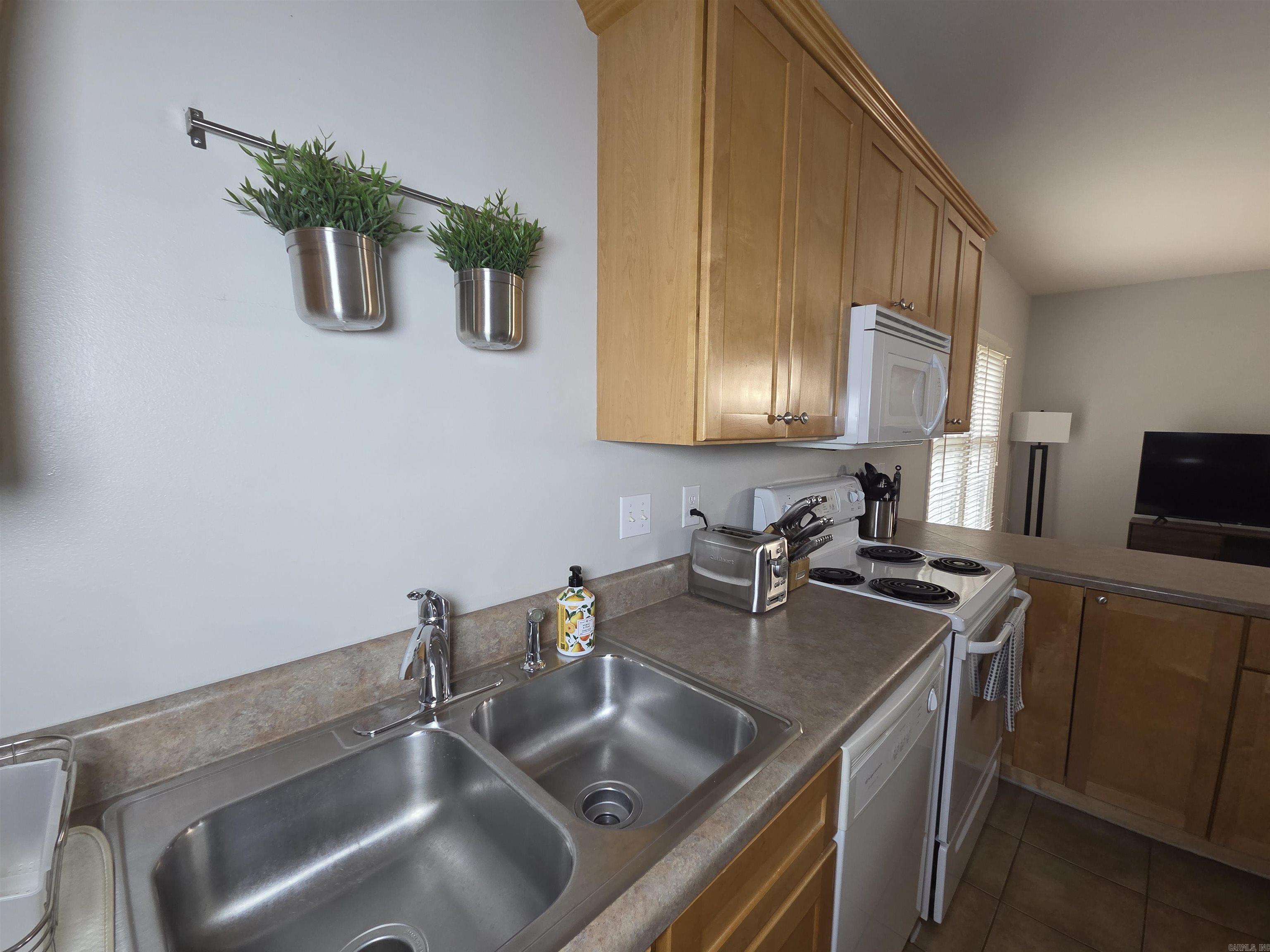 Rainwater Flats HPR - Residential Lease