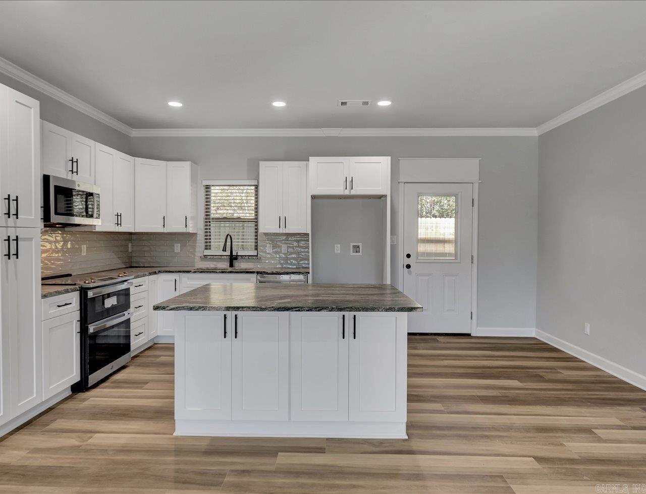 WAYMAKER WAY - Residential