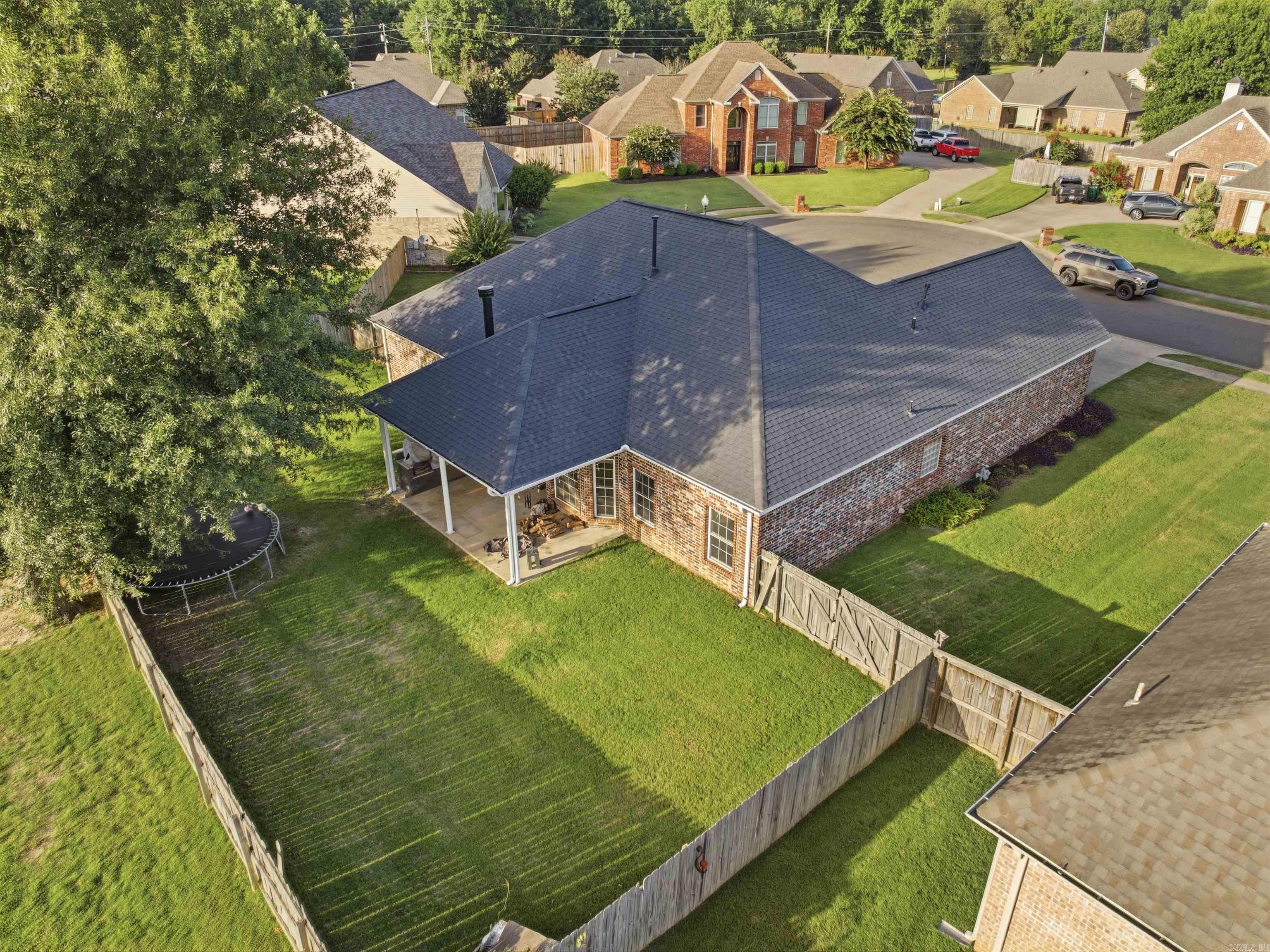 LONGHILLS VILLAGE - Residential