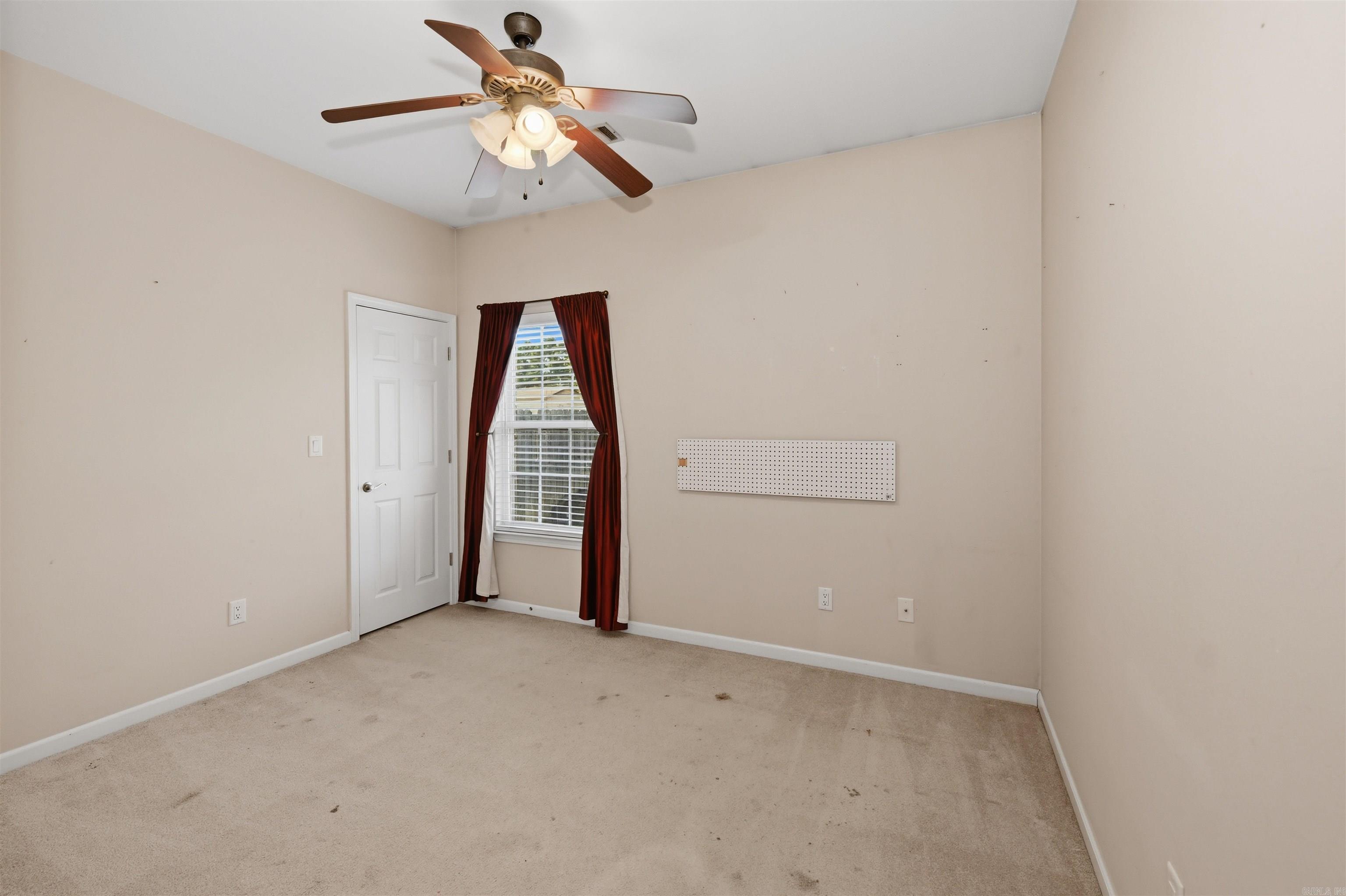 LONGHILLS VILLAGE - Residential