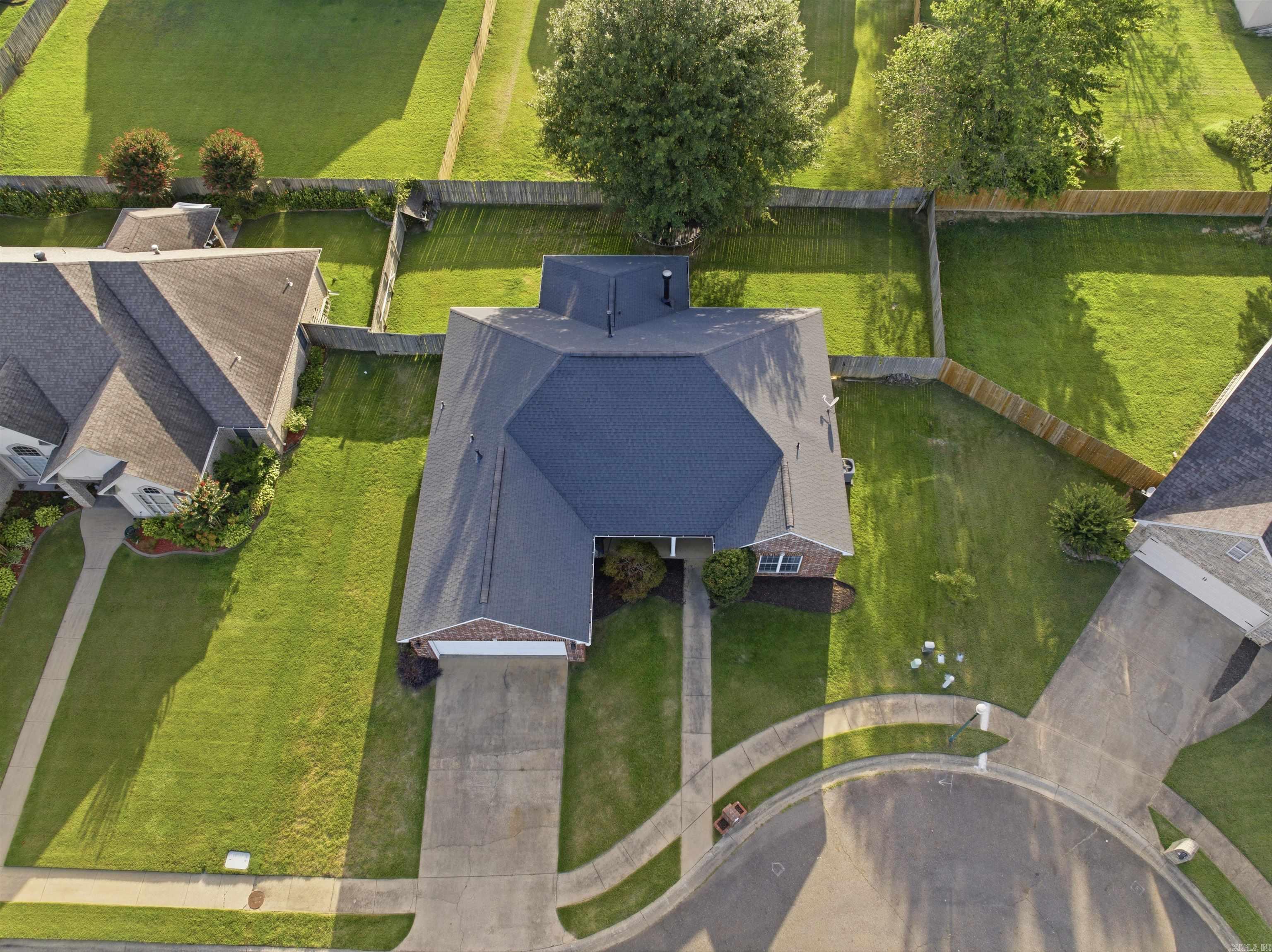 LONGHILLS VILLAGE - Residential
