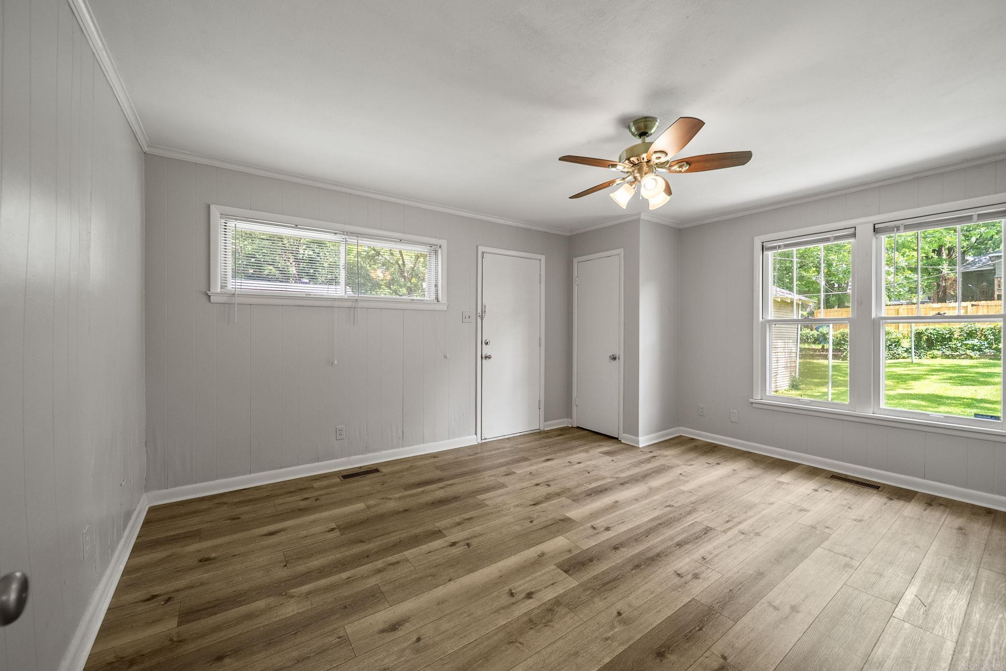 HILLCREST - Residential Lease
