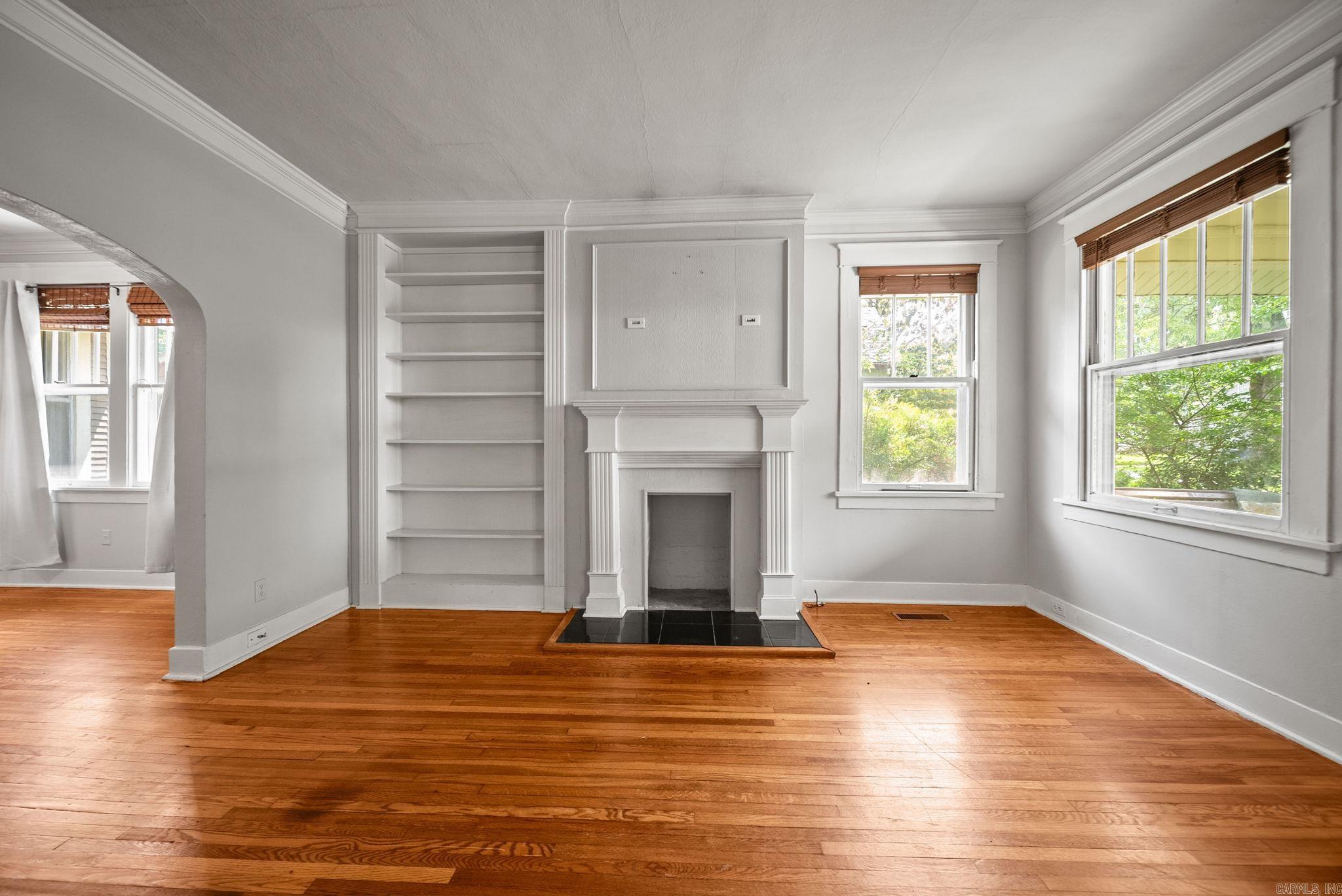 HILLCREST - Residential Lease