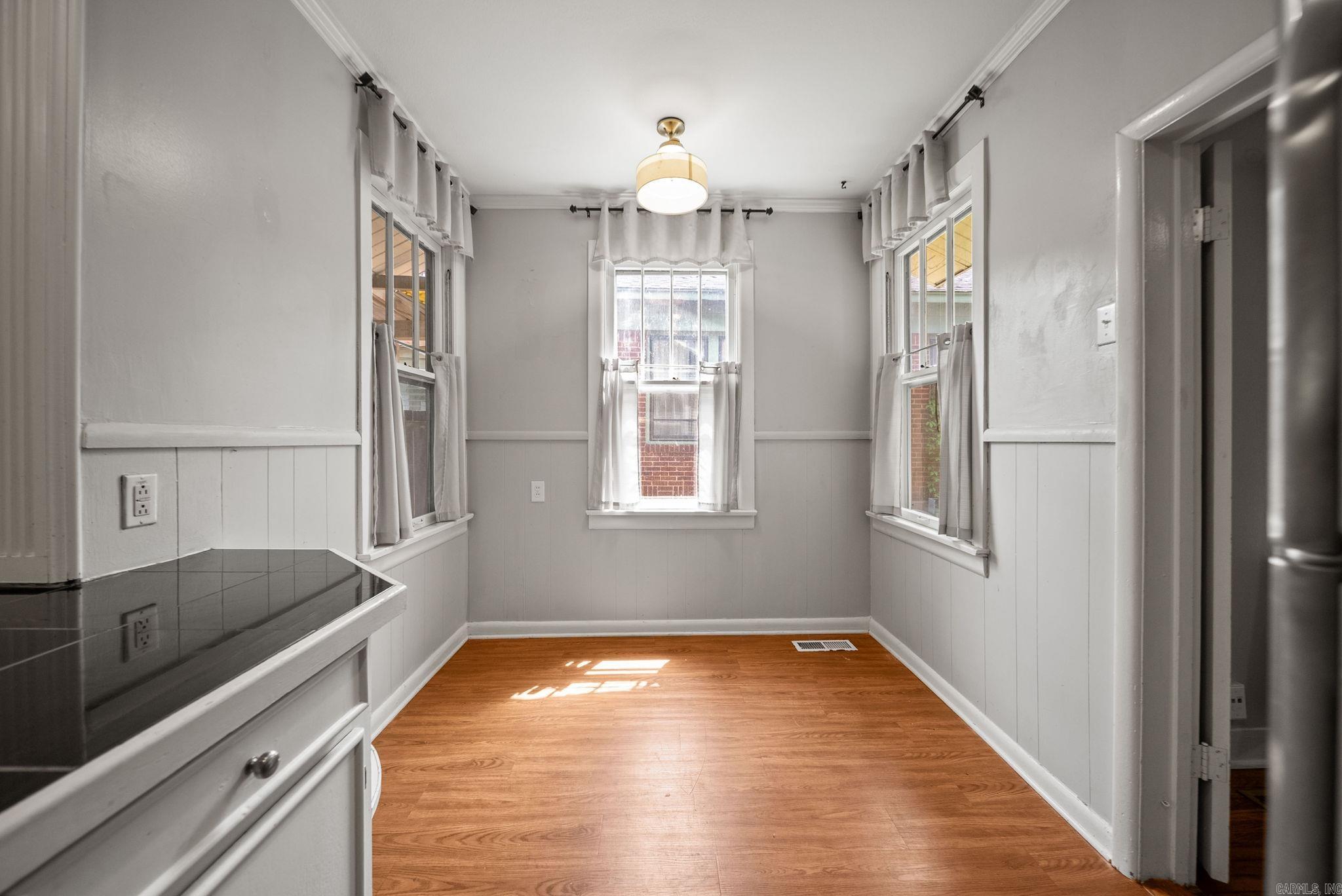 HILLCREST - Residential Lease