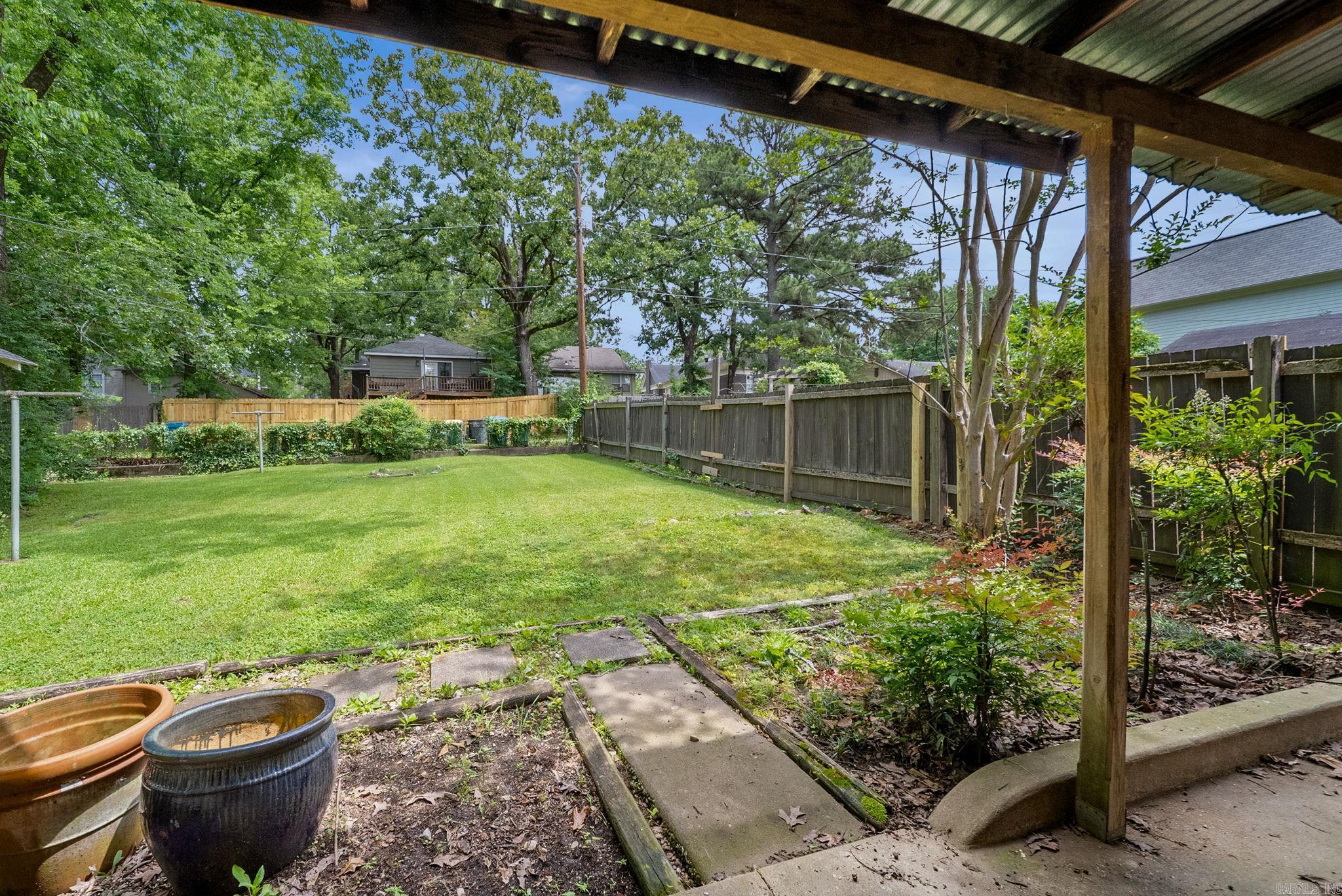 HILLCREST - Residential Lease