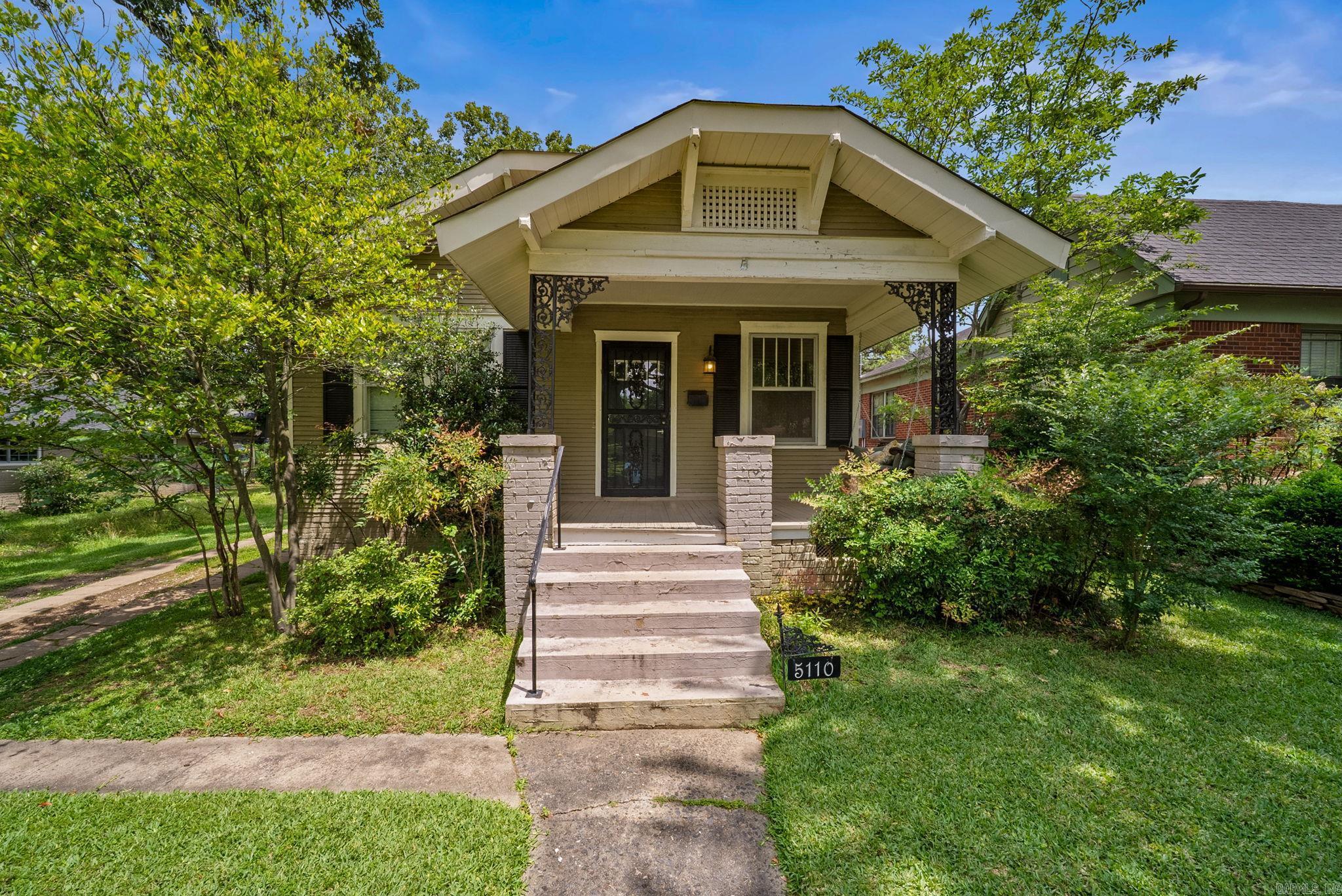 HILLCREST - Residential Lease