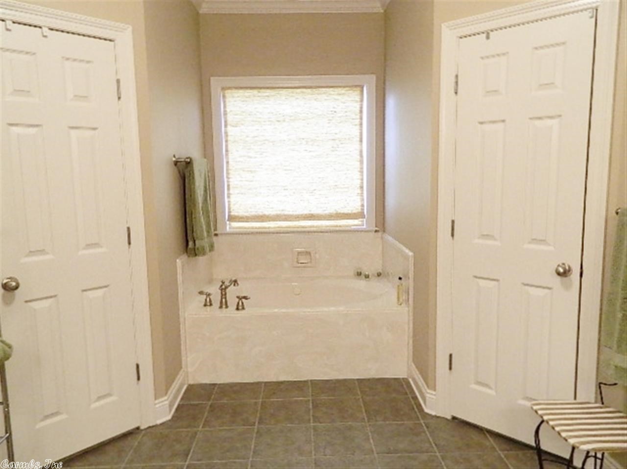 Royal Oaks - Residential