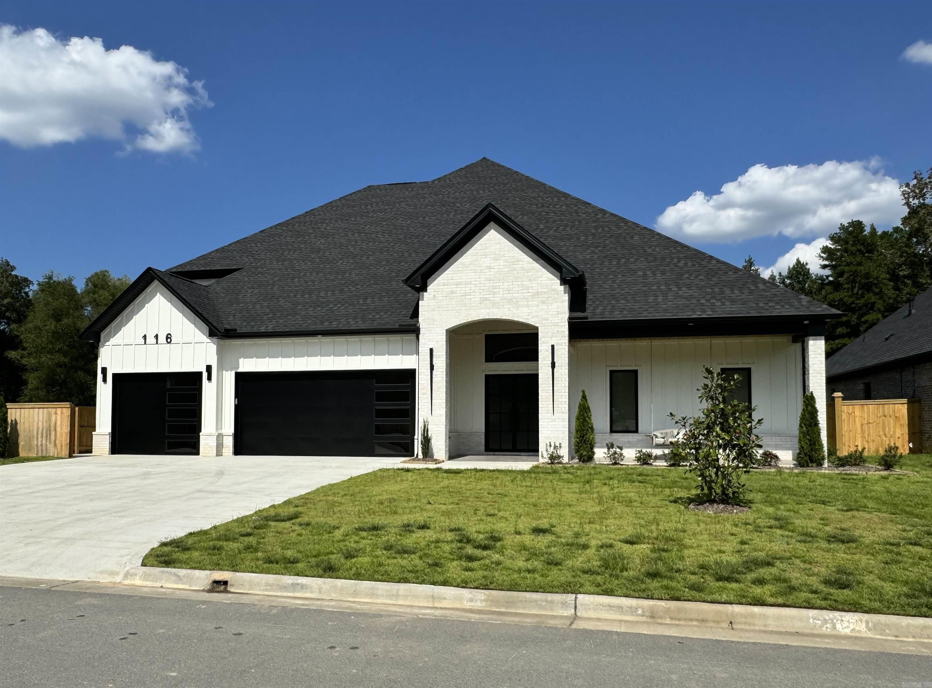 CHENAL VALLEY ABINGTON COURT - Residential