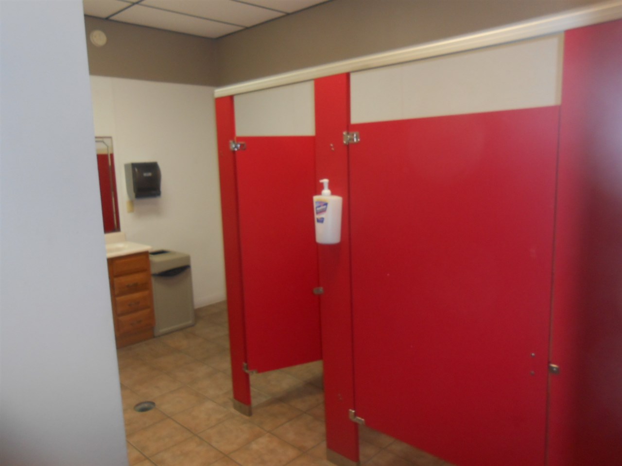 Fowler Caraway - Commercial Sale