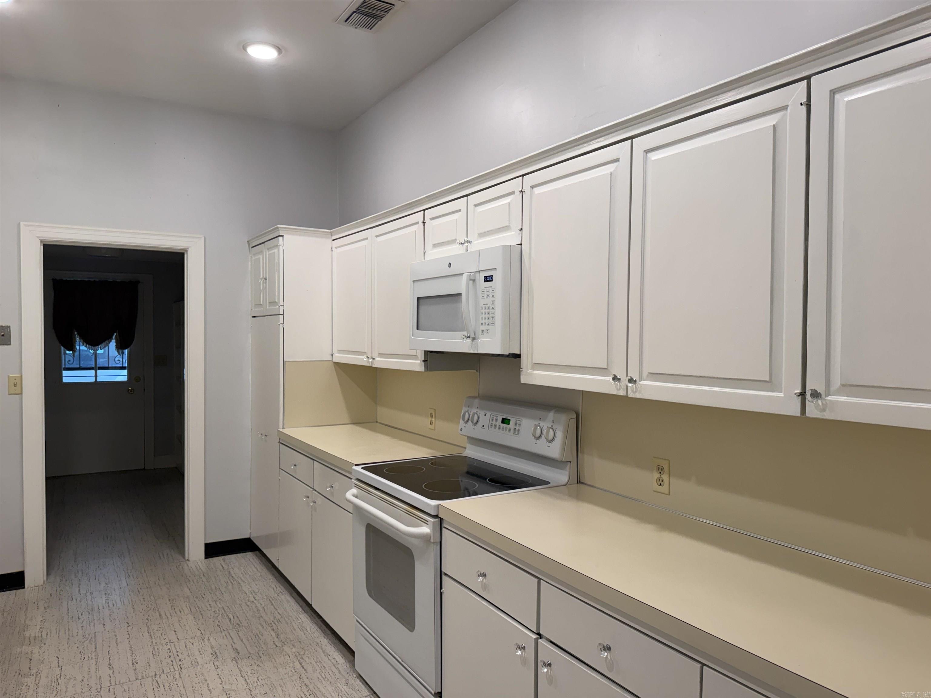 WESTRIDGE HORZ PROP REGIME - Residential