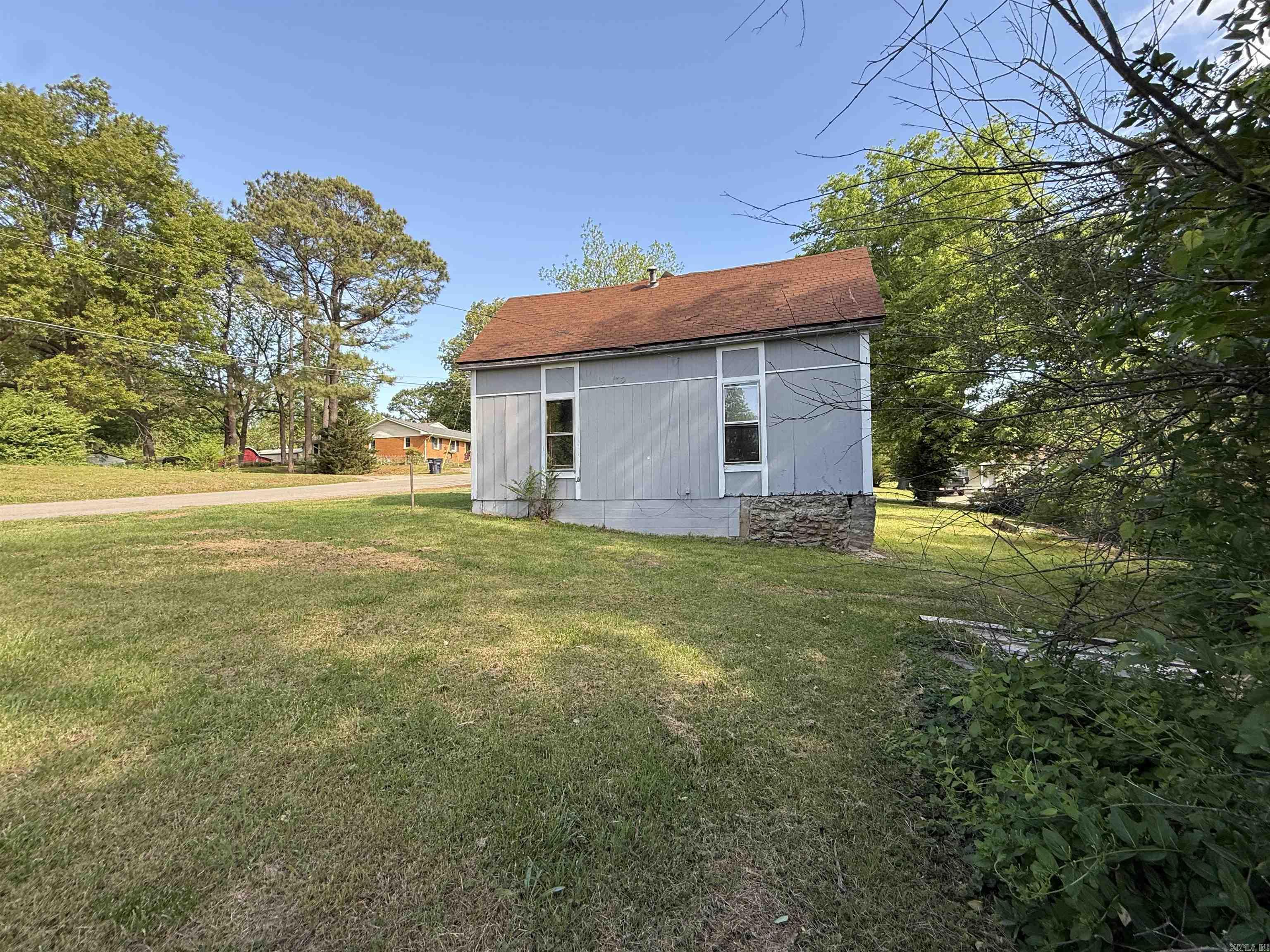 CASTLEBERRY 1ST - Residential