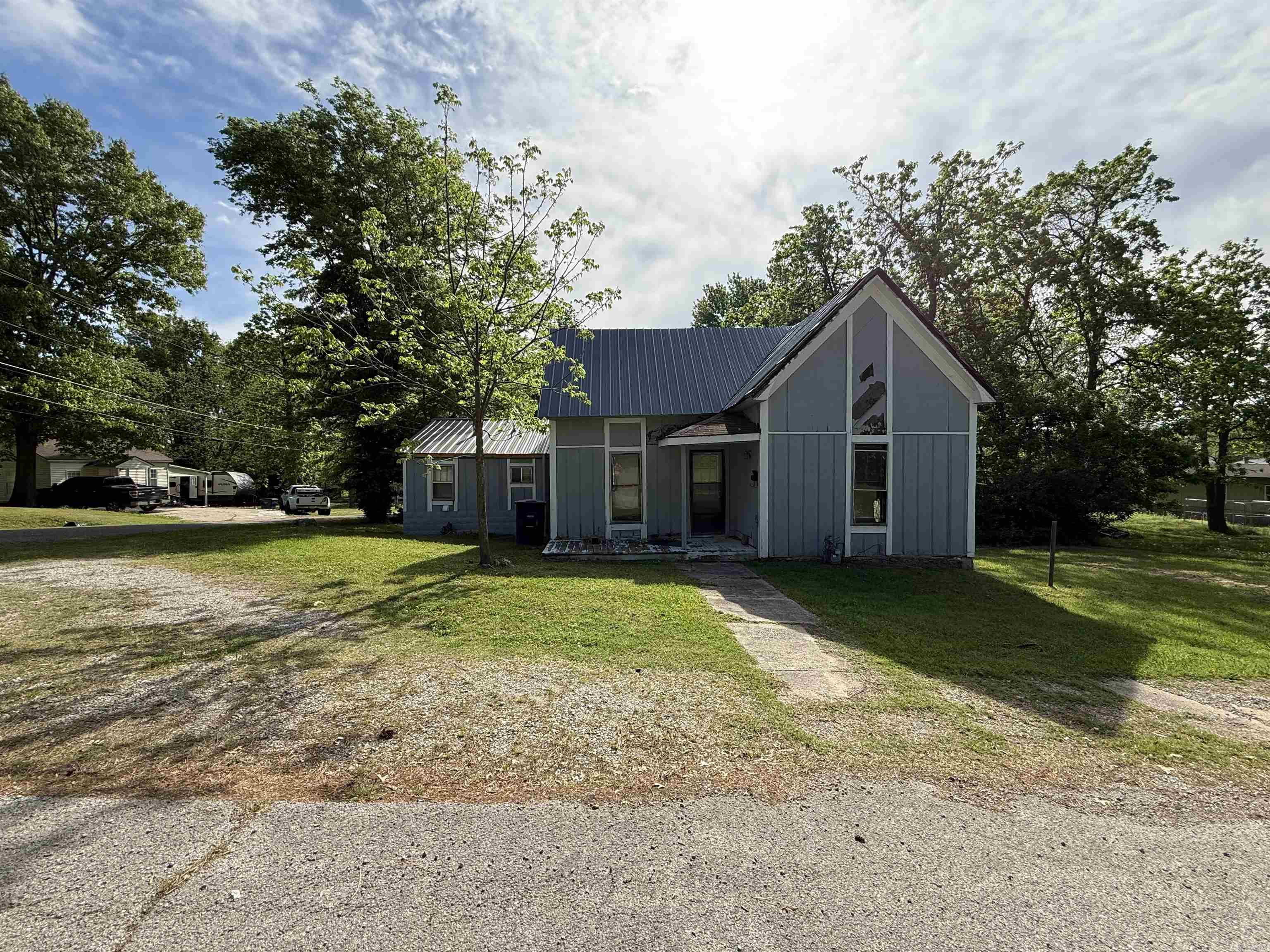 CASTLEBERRY 1ST - Residential