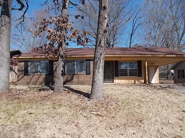 HUD Owned. HUD Case #031-456119. This property is being sold "As-Is" present condition at closing. All offers must be submitted online at www.HUDhomestore.com. For more information visit www.chronossolutions.com.