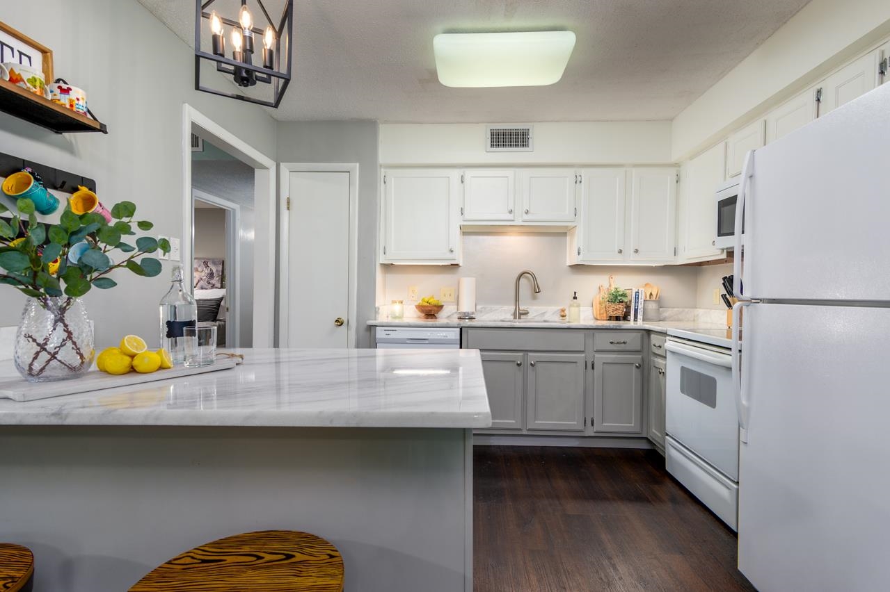 KINGSPARK TO COOK MTN VIL - Residential