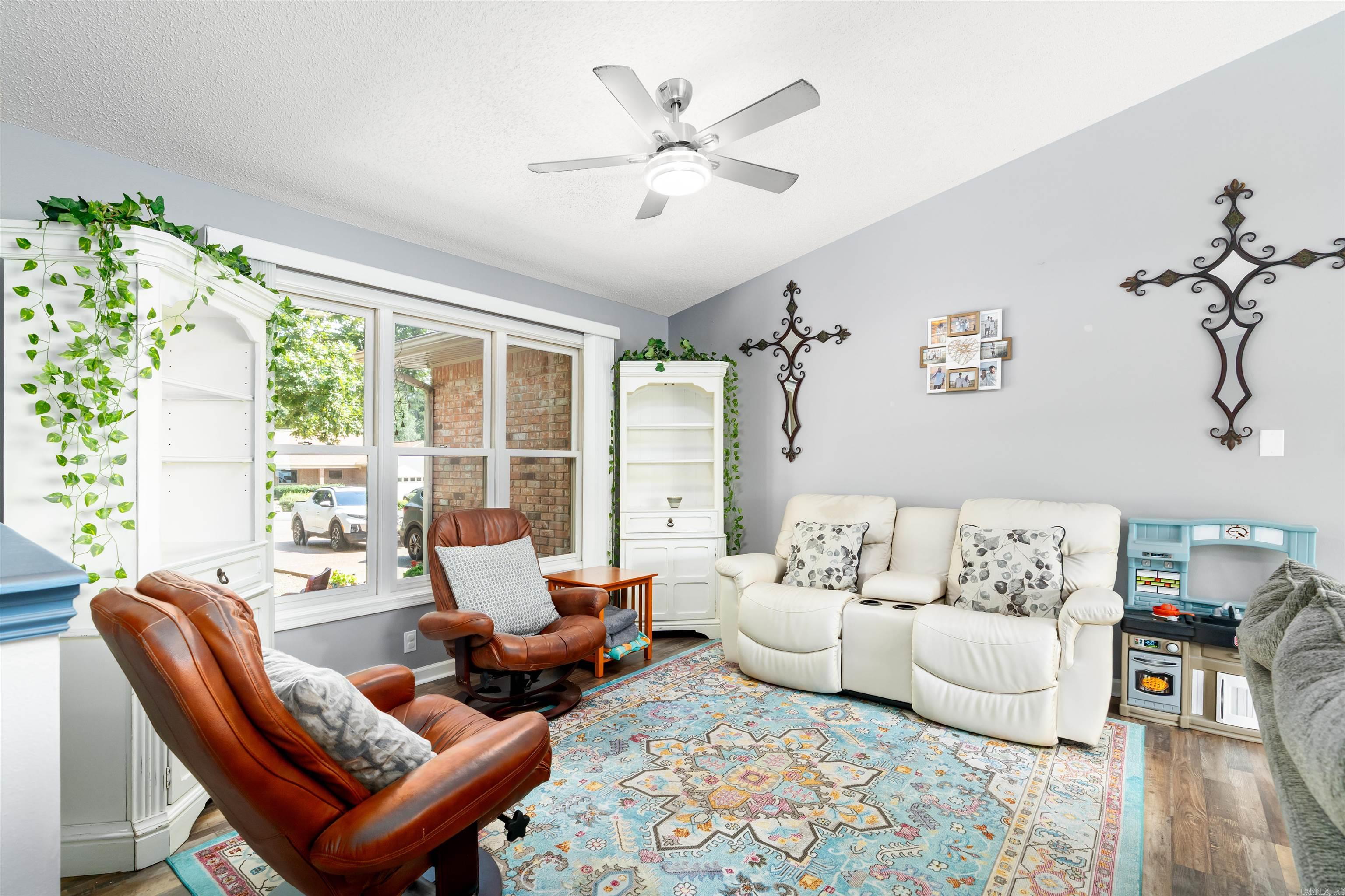 Peral - Residential