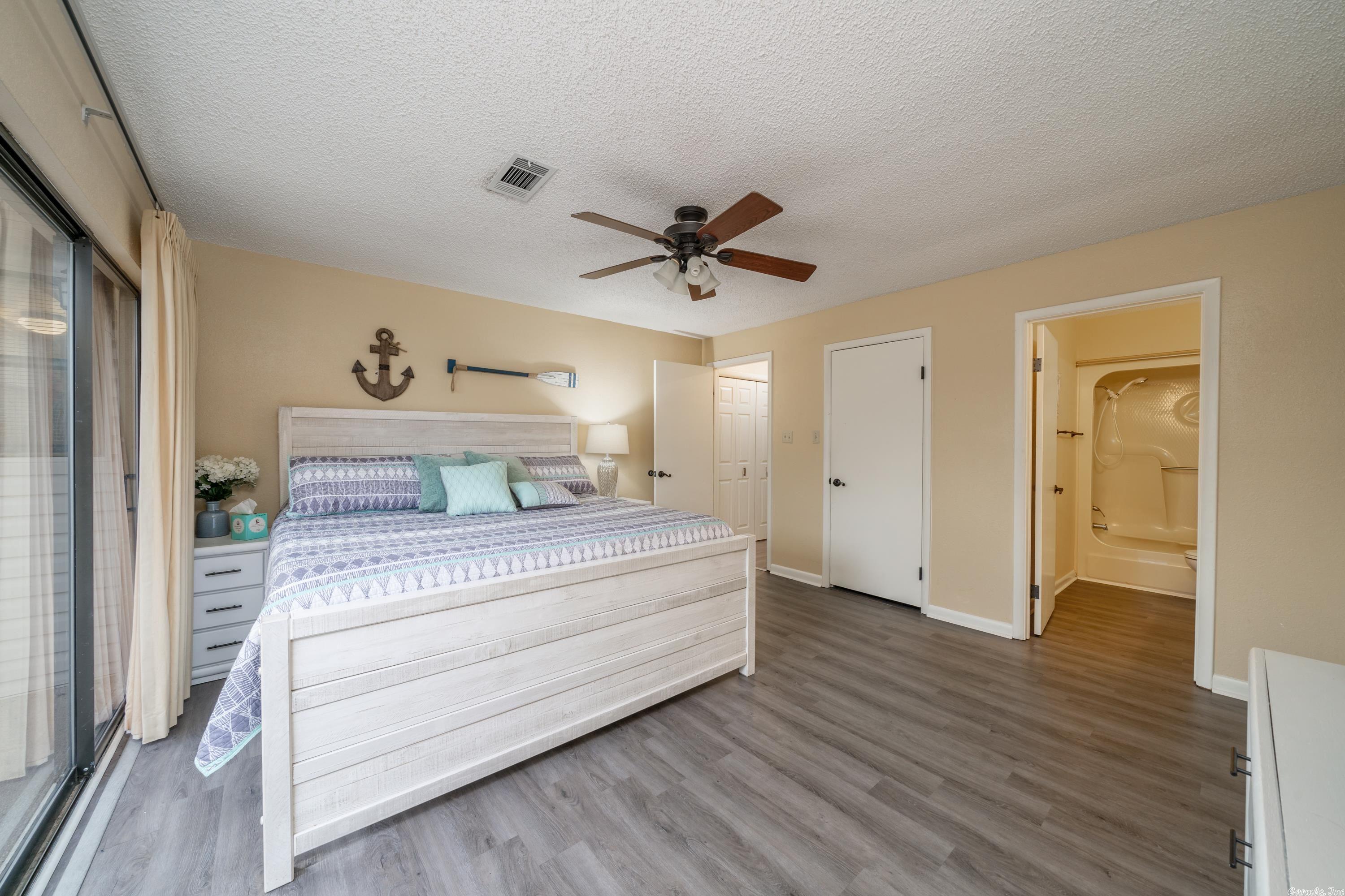 EMERALD ISLE HPR - Residential