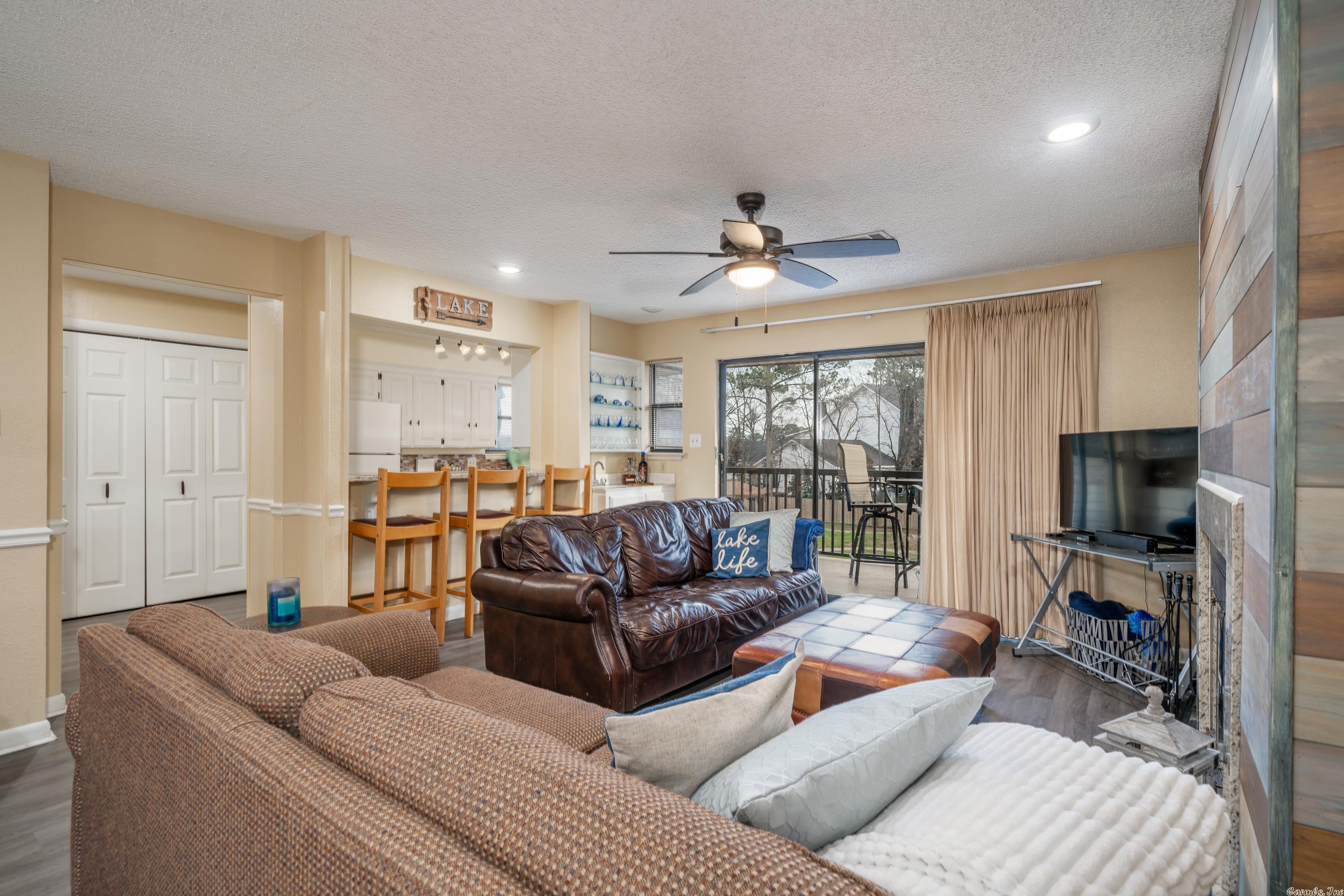 EMERALD ISLE HPR - Residential