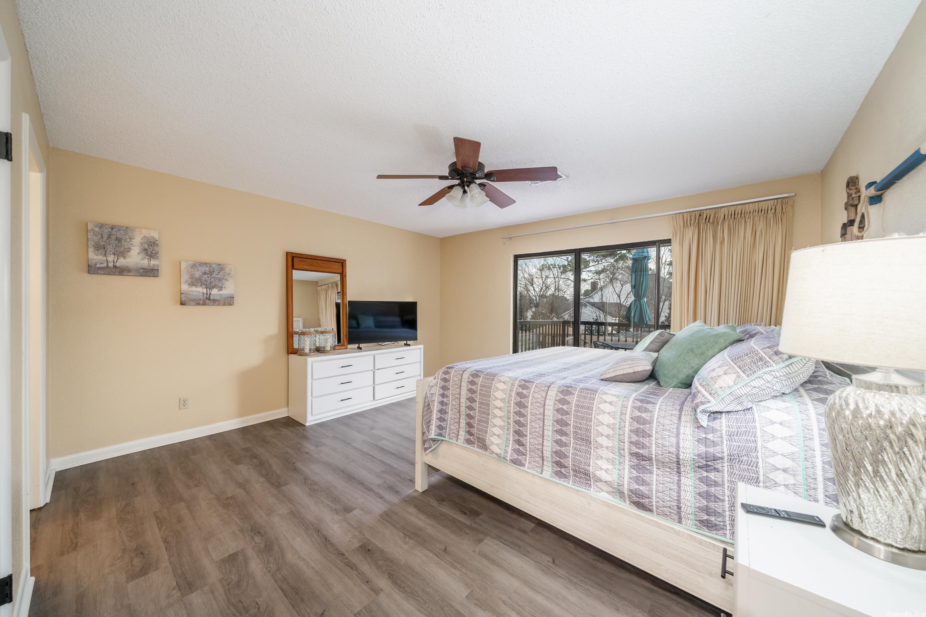 EMERALD ISLE HPR - Residential