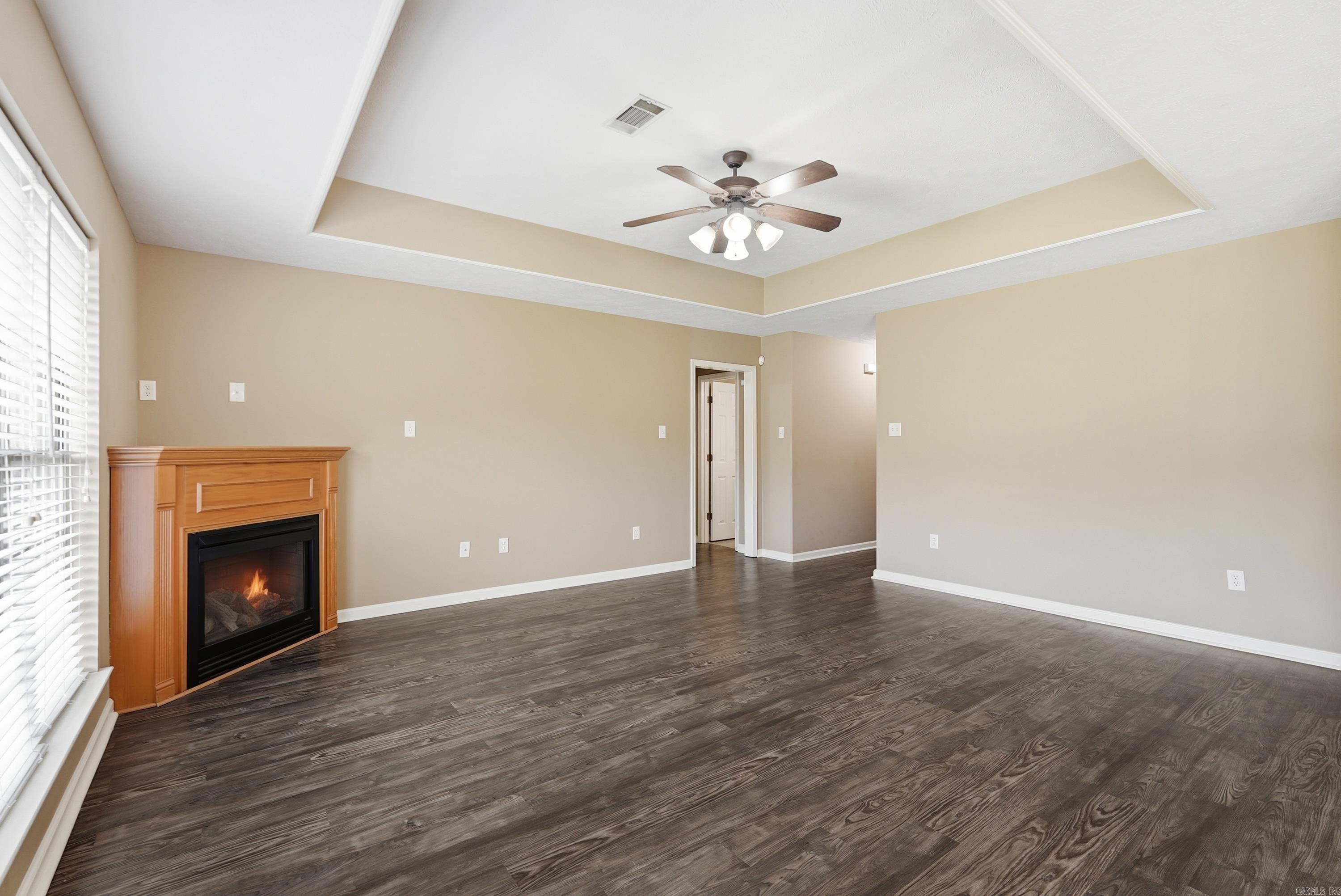 BROWNSTONE - Residential