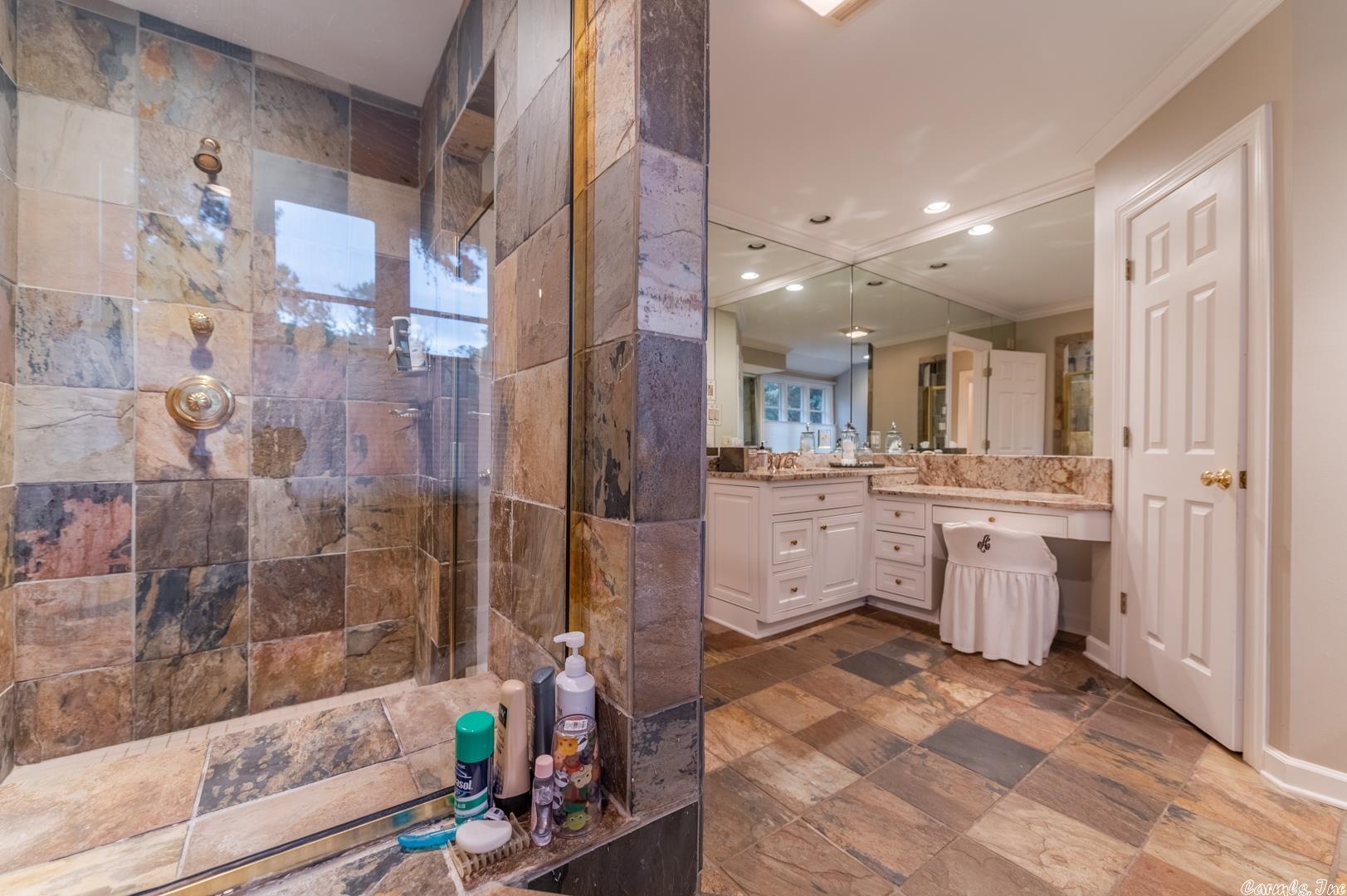 RANCH HILL - Residential