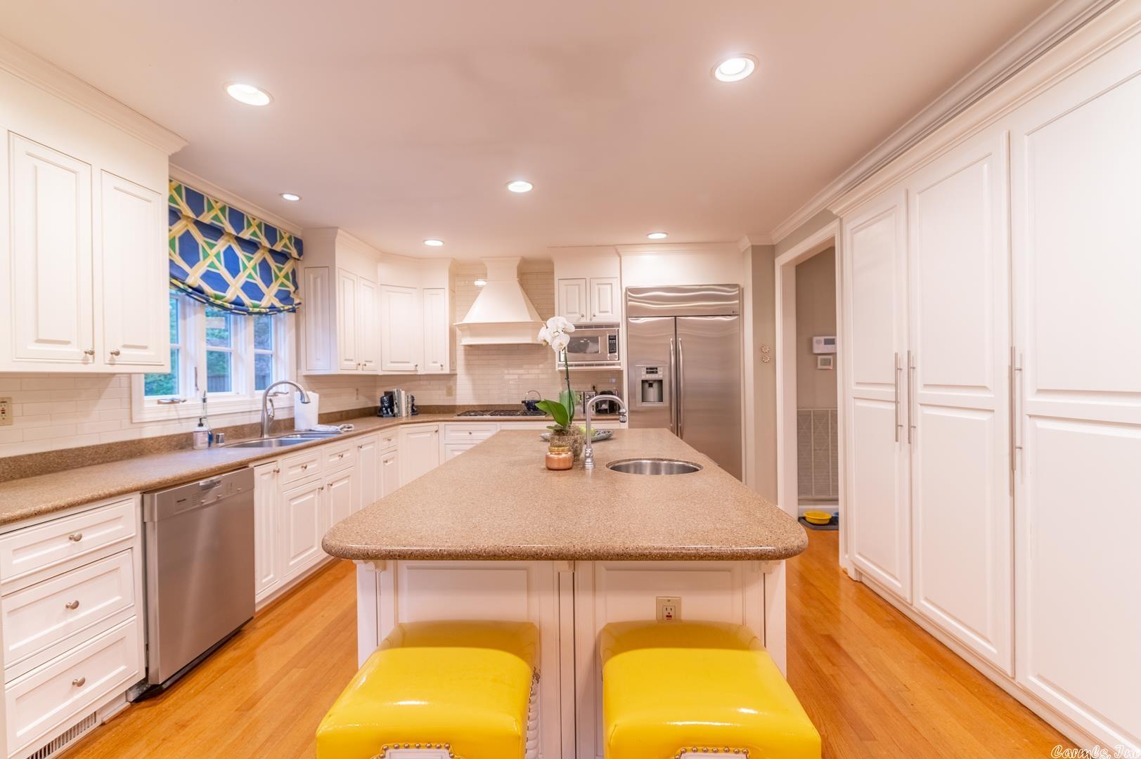 RANCH HILL - Residential