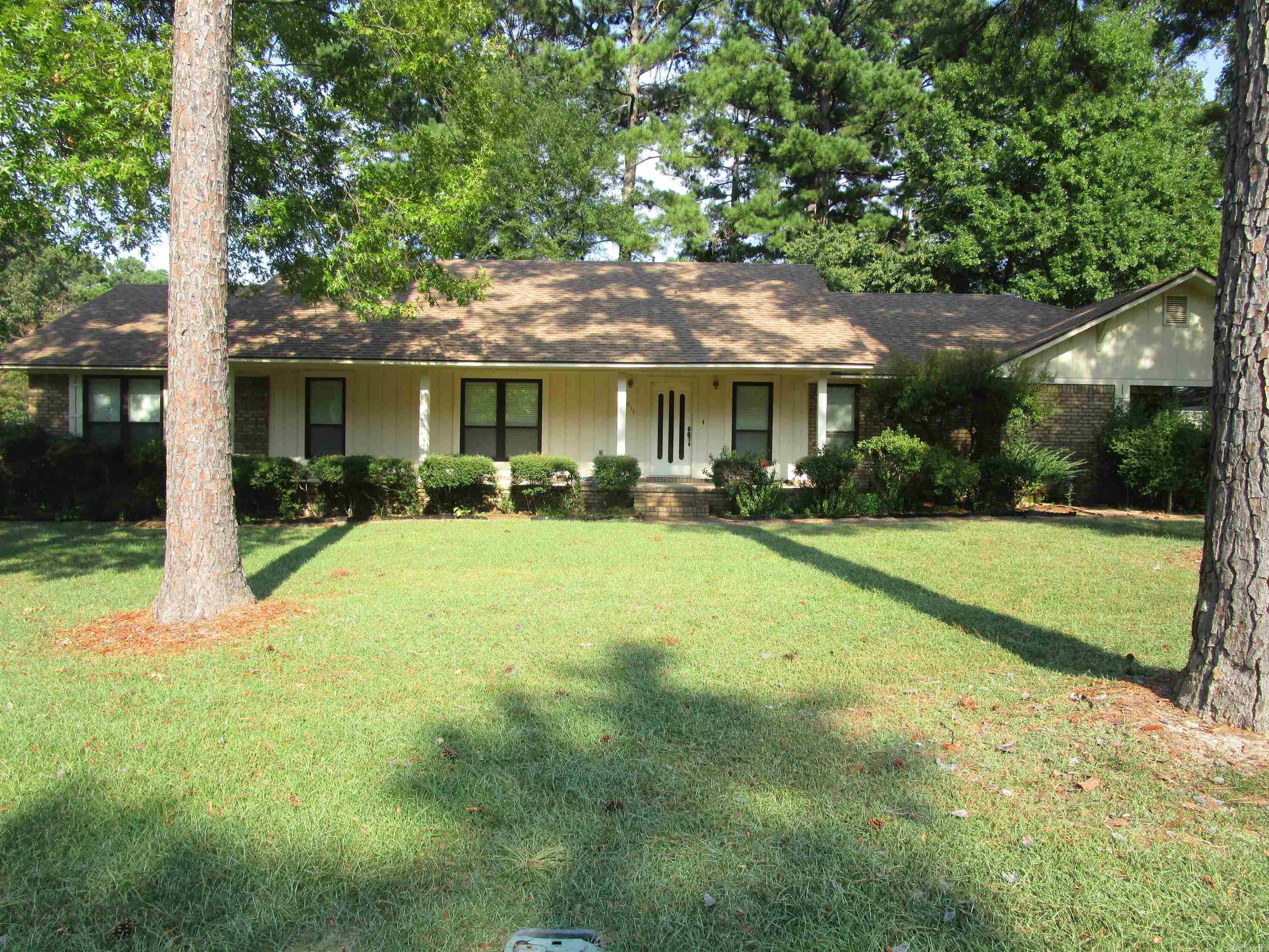 New roof and windows in 2021. New hardwood floors and fresh paint in 2022.