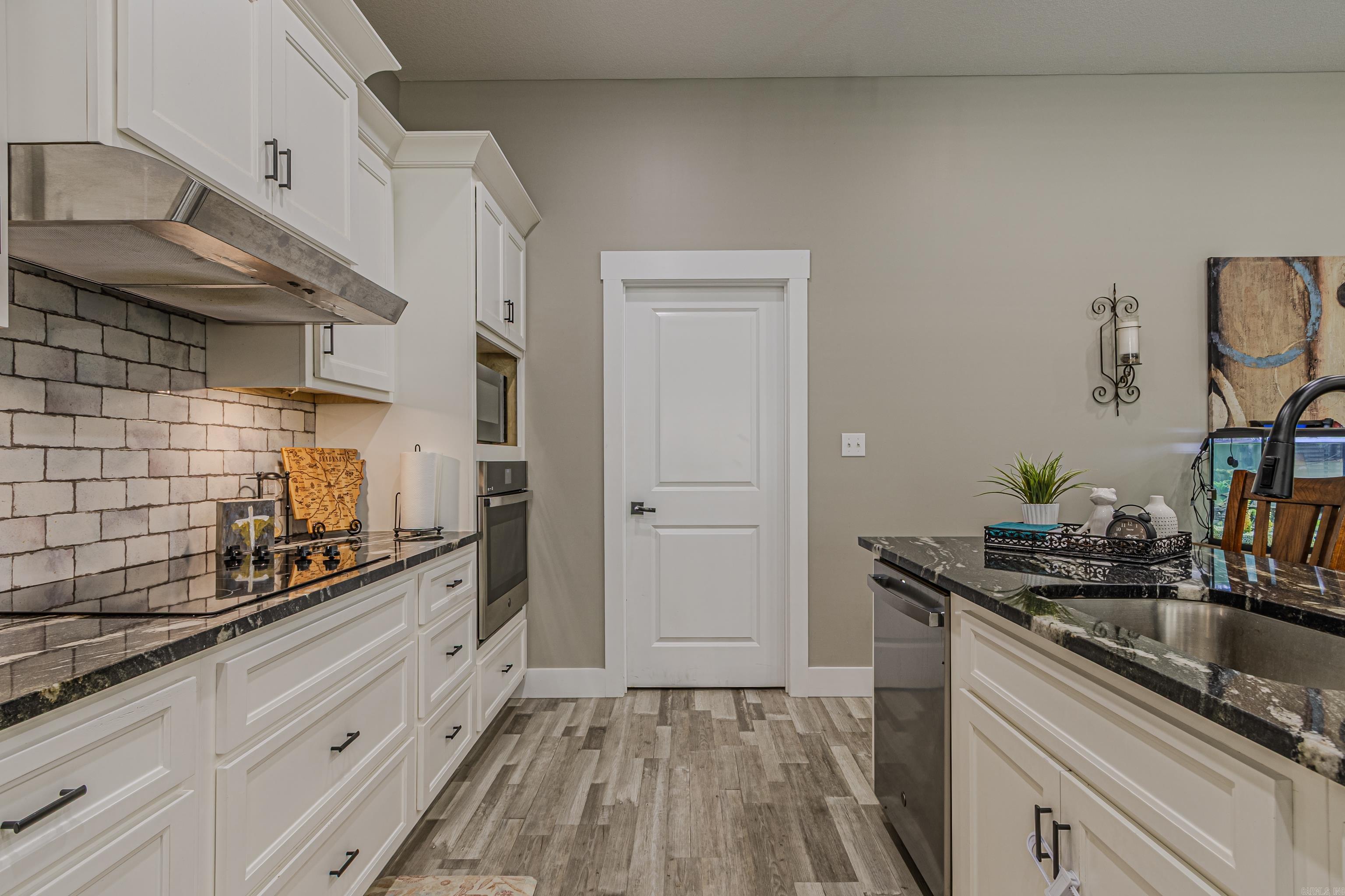 SILO RIDGE ESTATES - Residential