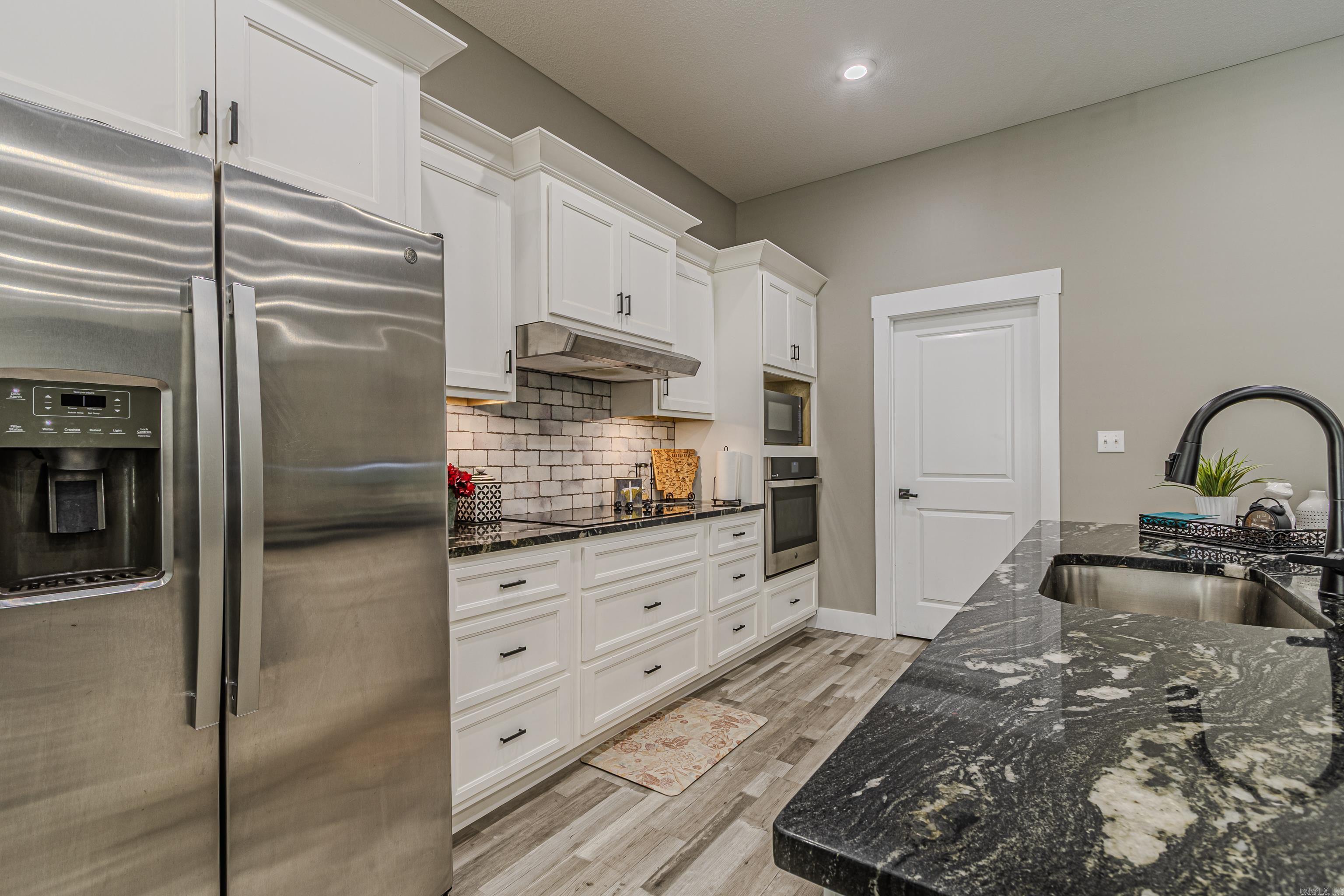 SILO RIDGE ESTATES - Residential