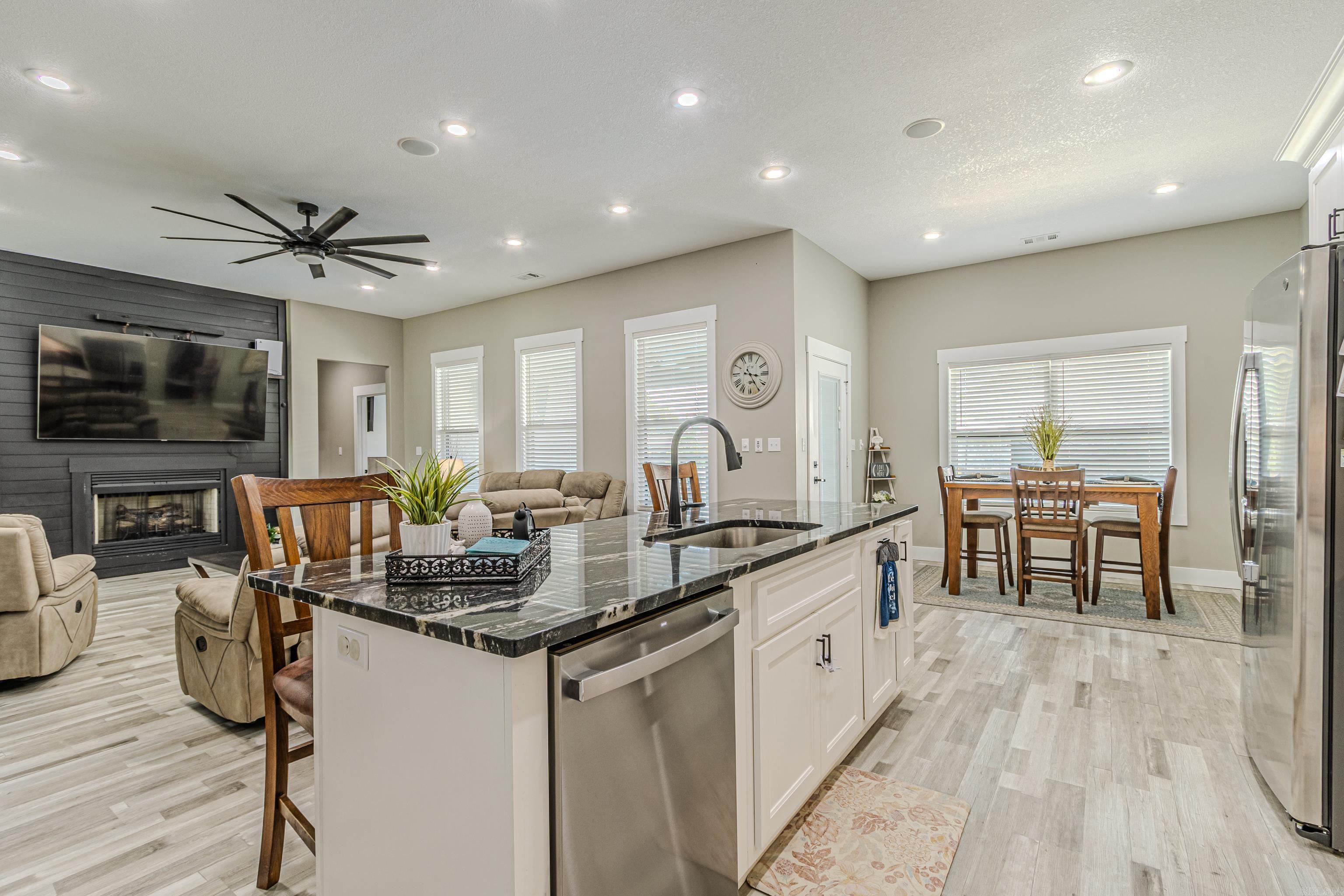 SILO RIDGE ESTATES - Residential