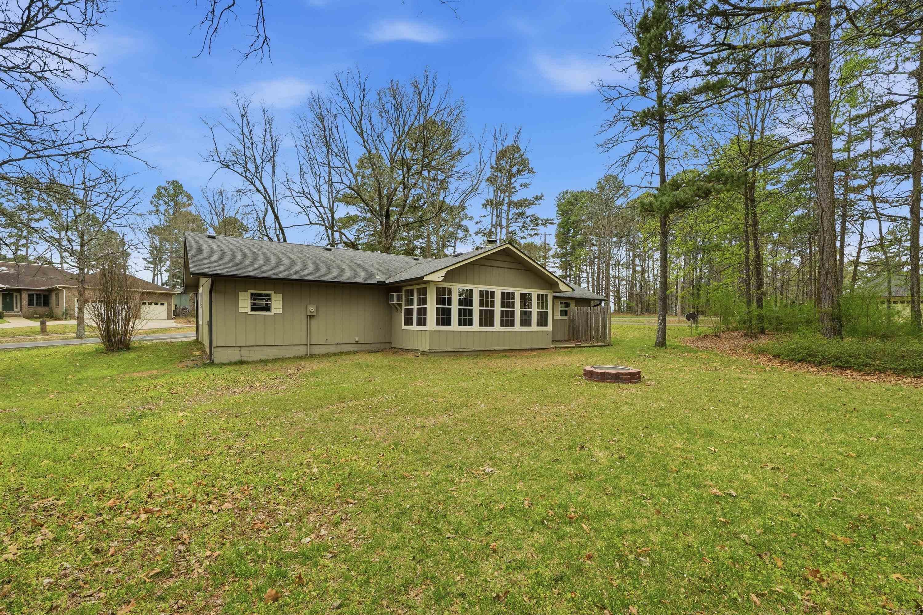 INDIAN HILLS - Residential