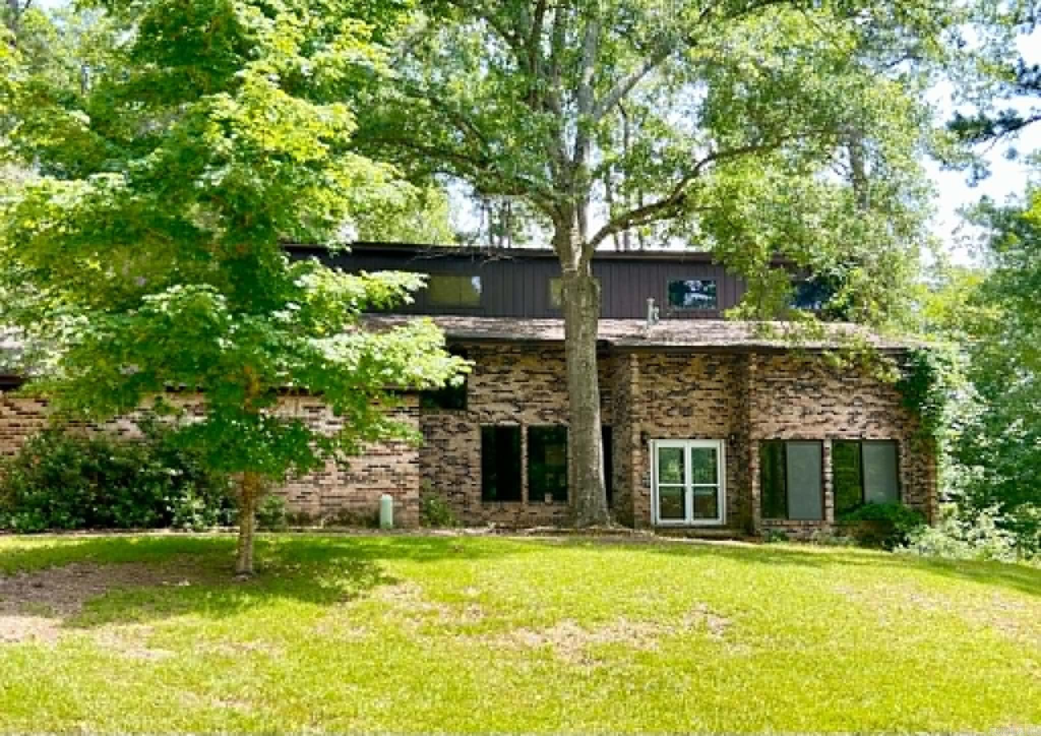 Move In Ready with Updated Vanities, Granite Kitchen, Tile Floors, Can Lights in Family Room and Breakfast/Sun Room!  Storage Closets Galore!  4 Bedrooms and 4.5 Baths, an Office and a Bonus Room that could be a Craft or Toy room or 5th bedroom.  An Island Kitchen with nearly new Appliances, Double Oven and Gas Cooktop and tons of Counter Space sure to Please Any Cook! This home offers formal rooms each with a wall of windows and high ceilings, as well as a Huge Family Room with Fireplace and Bookshelves.  Want an outside kitchen with inside conveniences; the sunroom/breakfast nook has a gas cooktop & sink with French Doors to the large back deck.   Large back yard has a 6’ fence including a dog pen & drive through gates (with more acreage behind the fencing).  Oversized 2 car garage with storage rooms and Tons of Parking Space outside the Garage.   Style, Comfort and Rooms for Everybody!