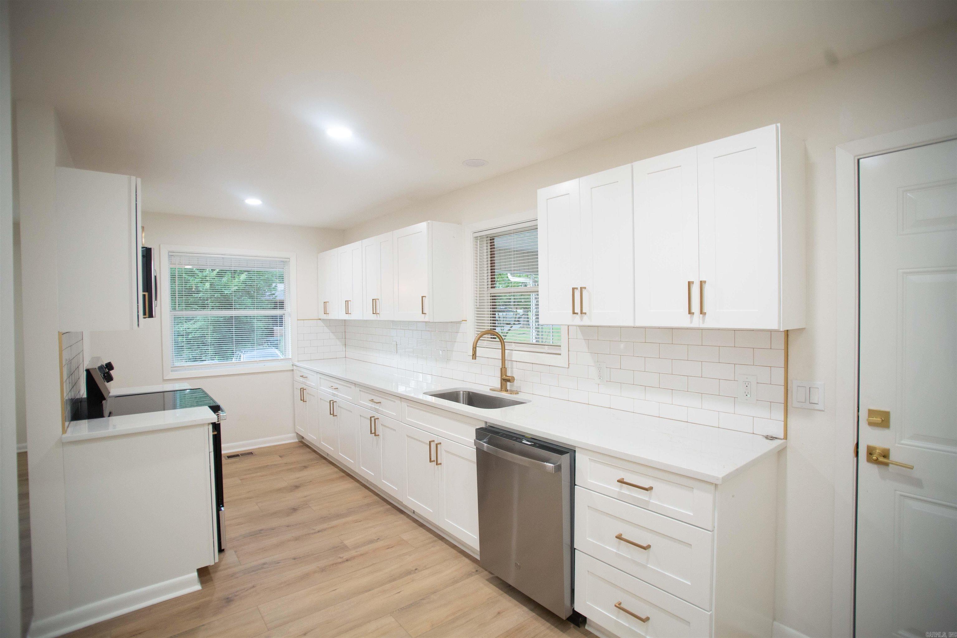 INTERURBAN HGTS - Residential