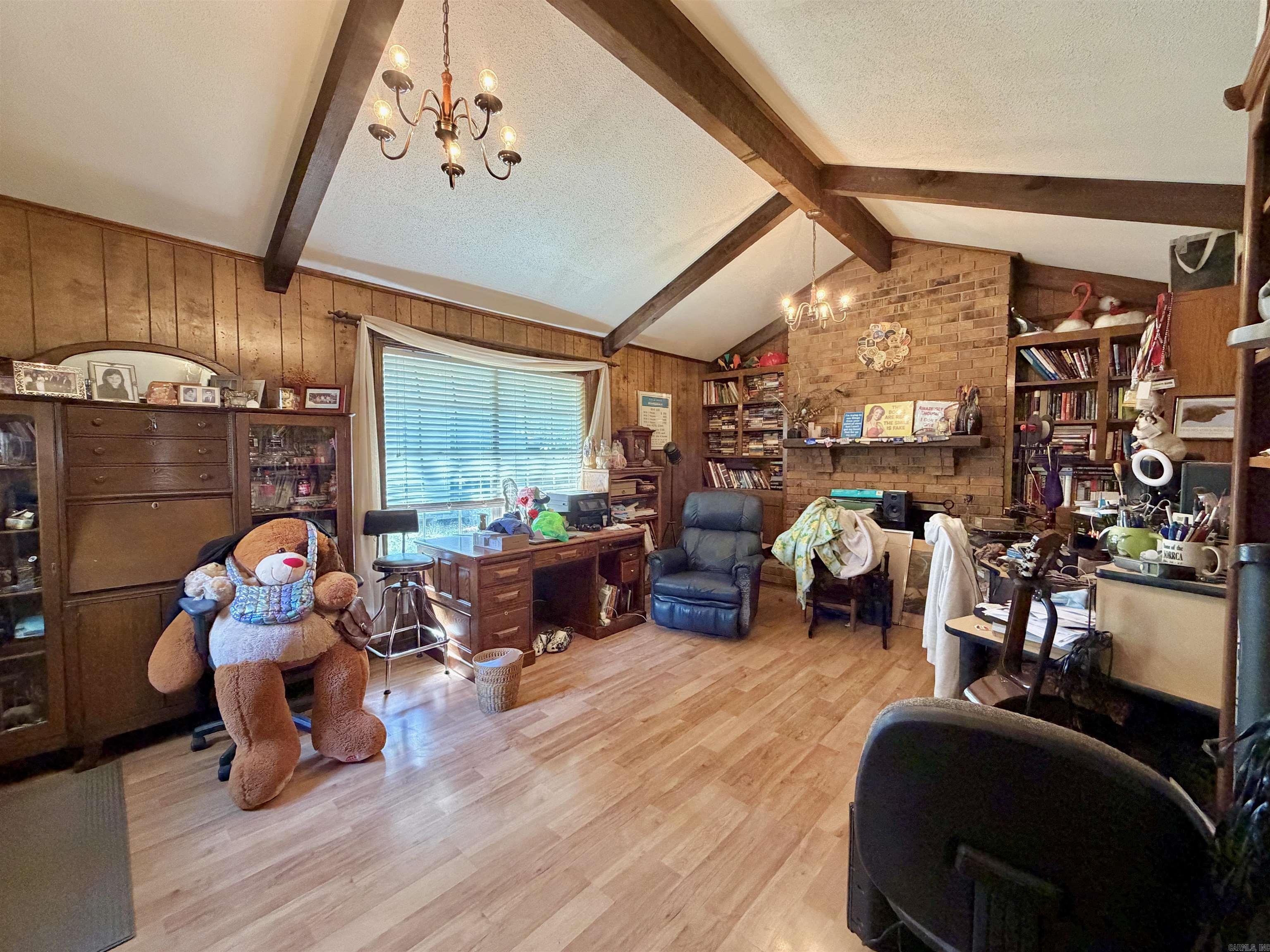 INDIAN HILLS - Residential