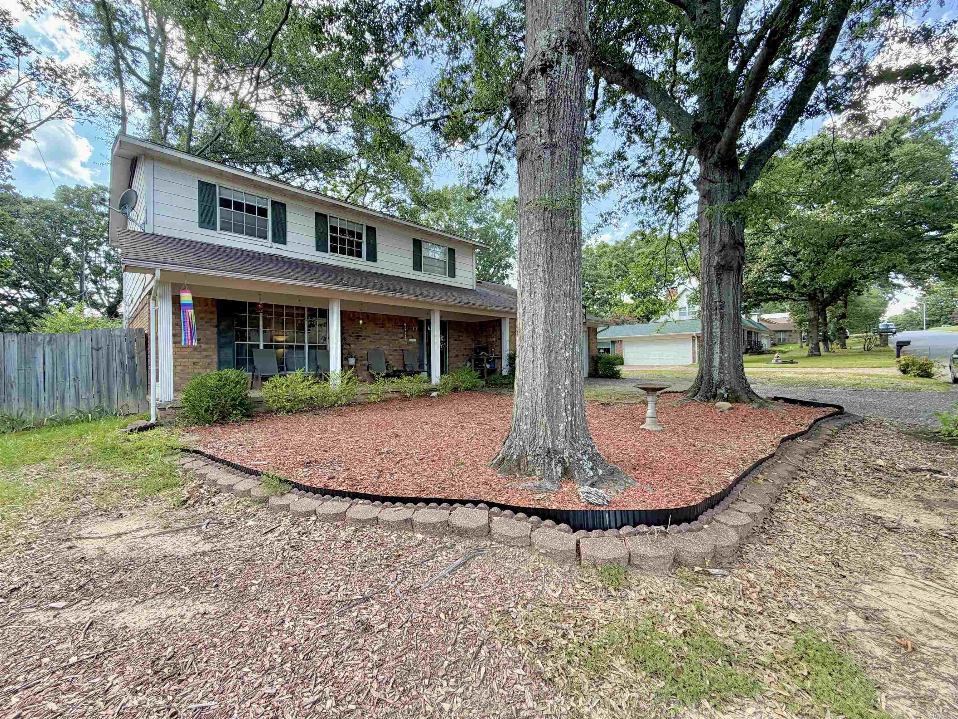 INDIAN HILLS - Residential