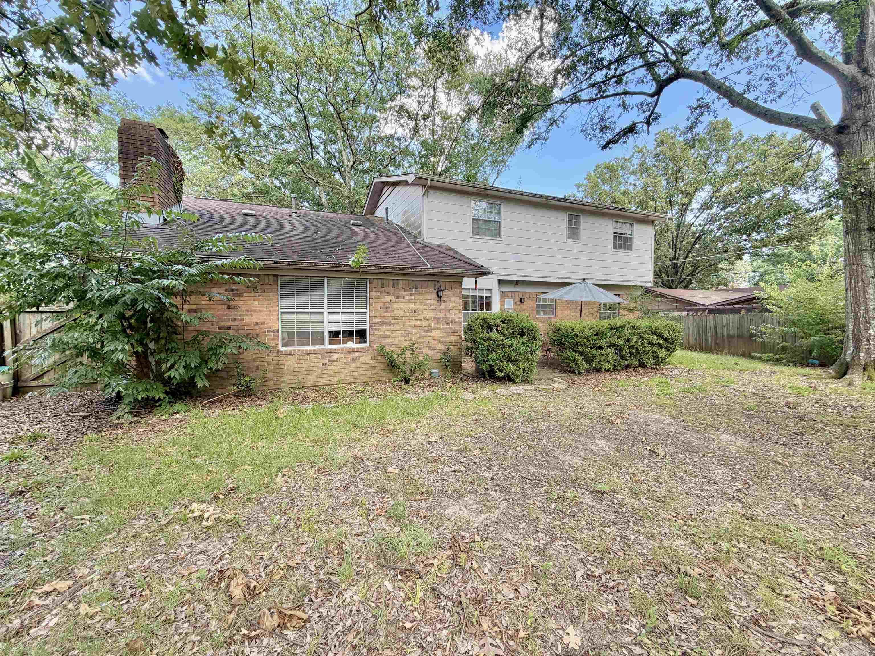 INDIAN HILLS - Residential