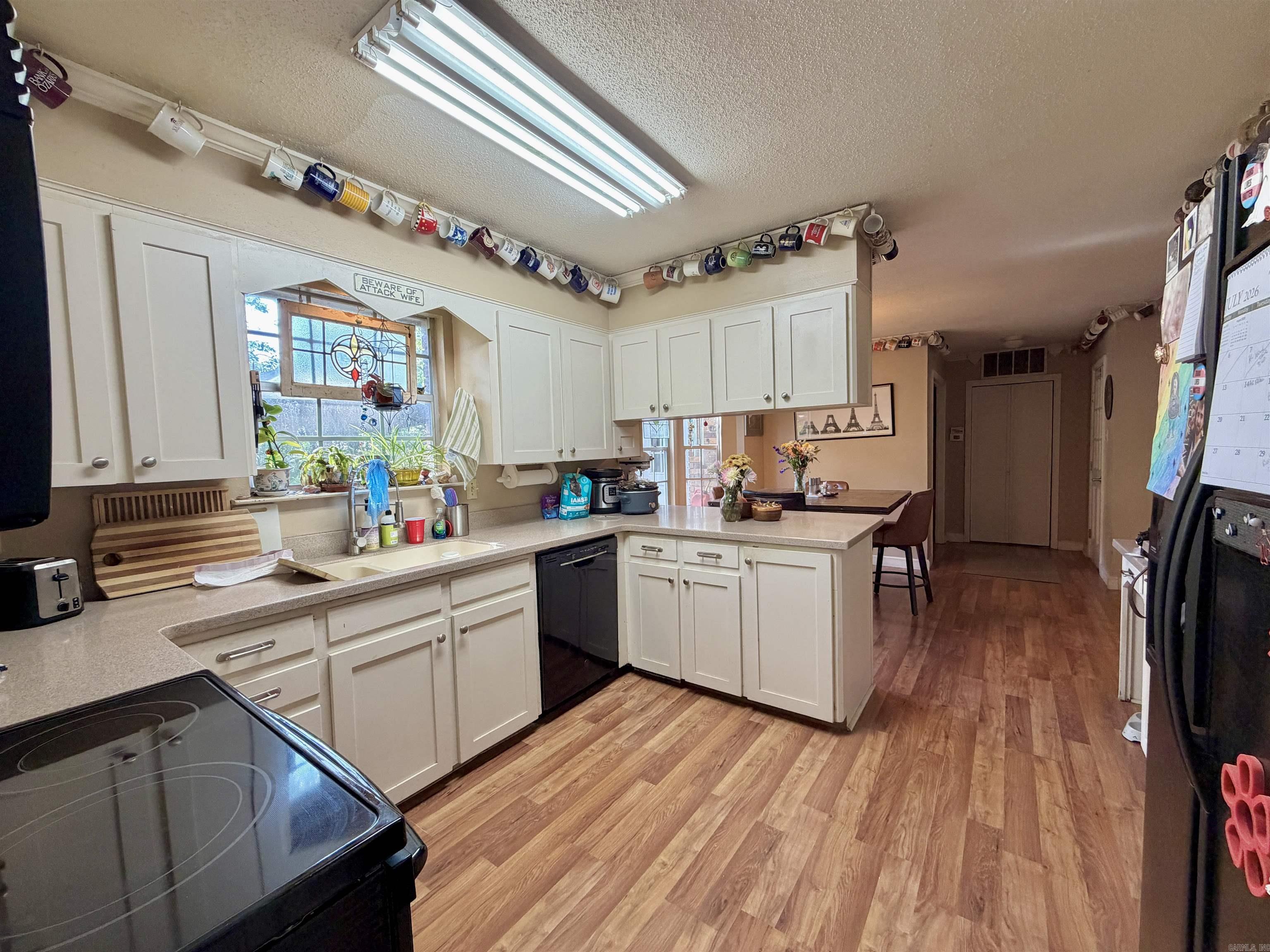 INDIAN HILLS - Residential