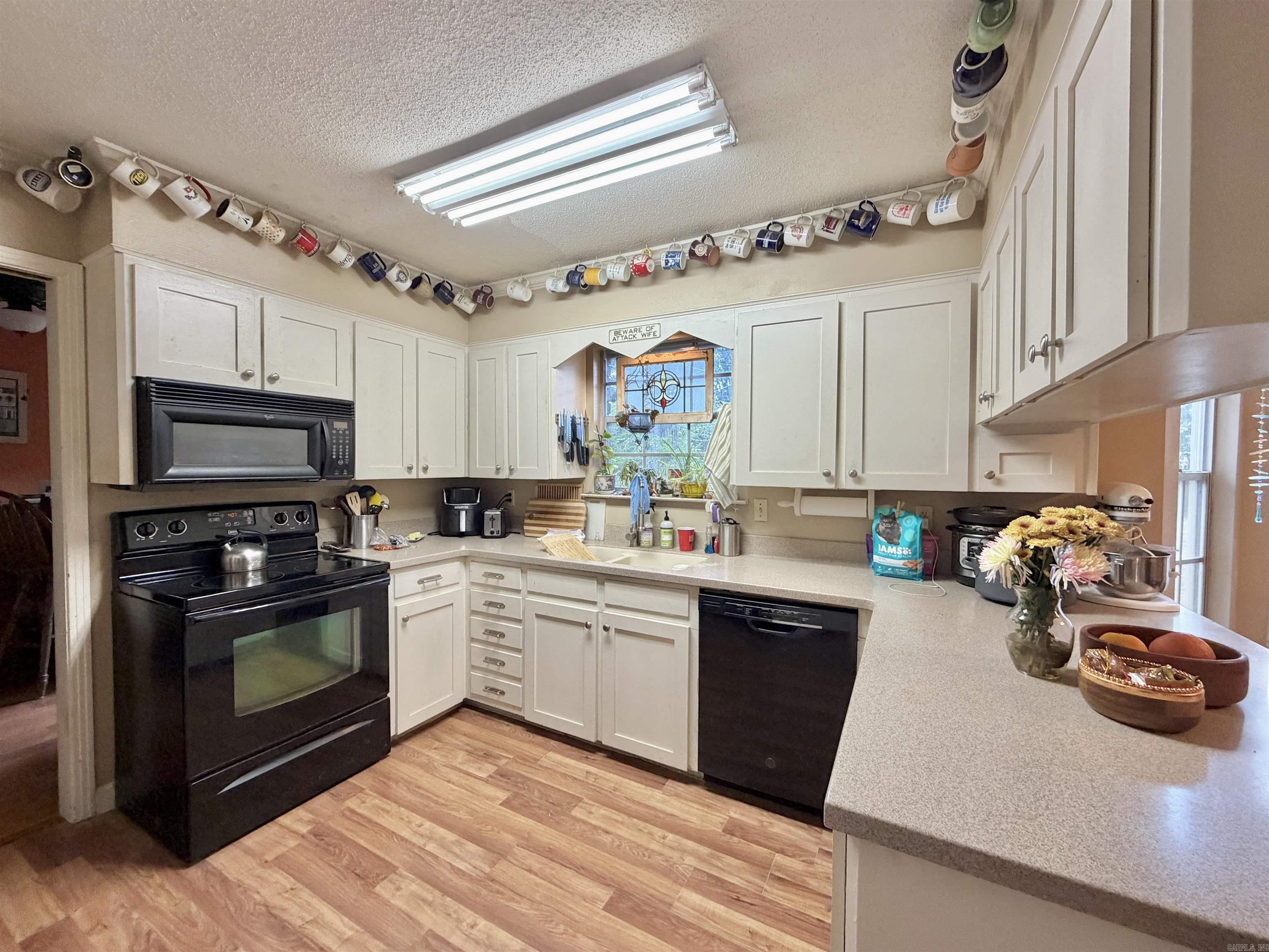INDIAN HILLS - Residential