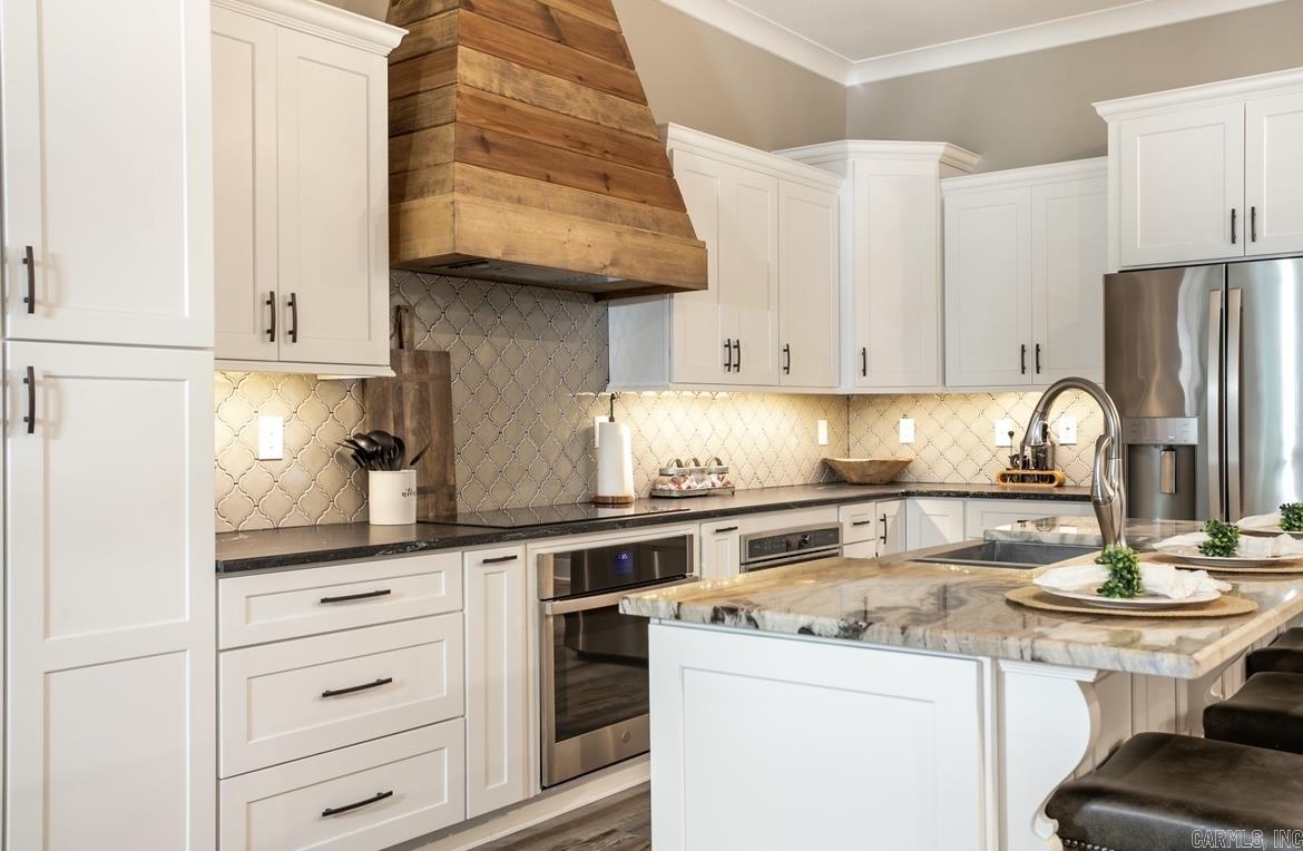 SIERRA RIDGE - Residential