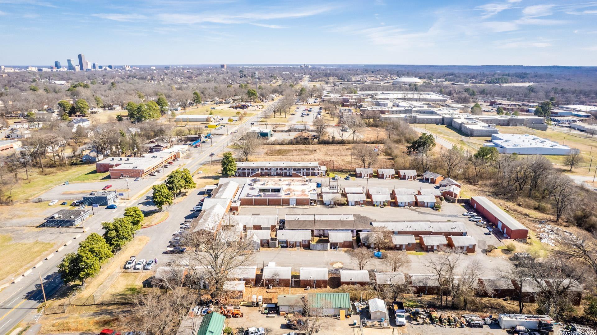 Magnolia - Commercial Sale