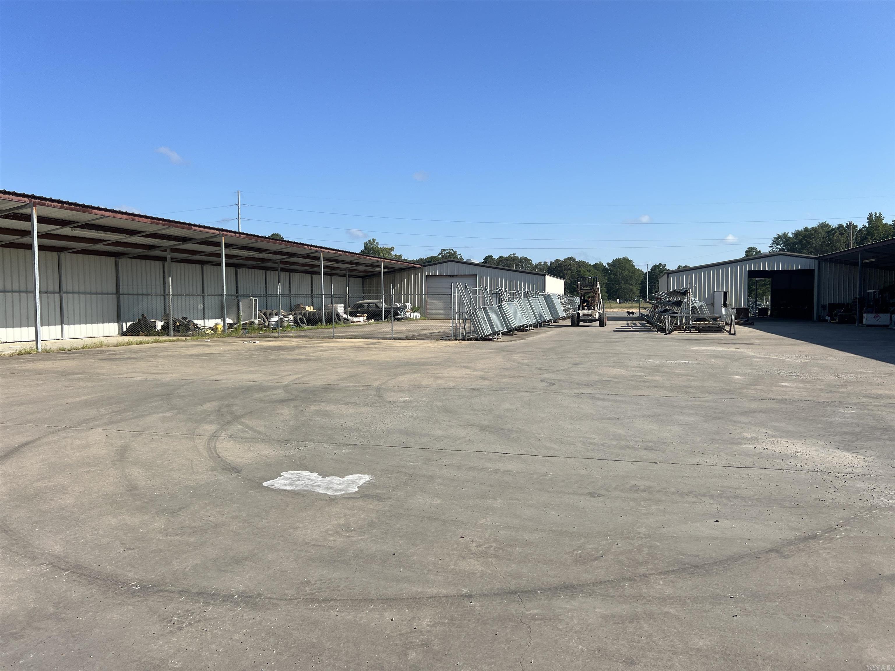 Metes & Bounds - Commercial Sale
